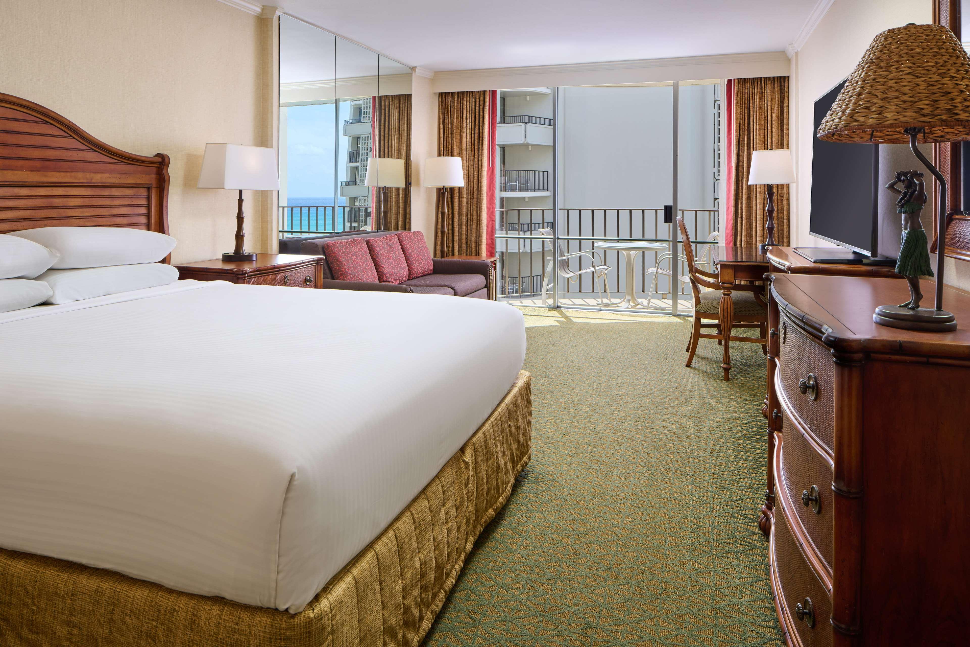 Double City View King Bed