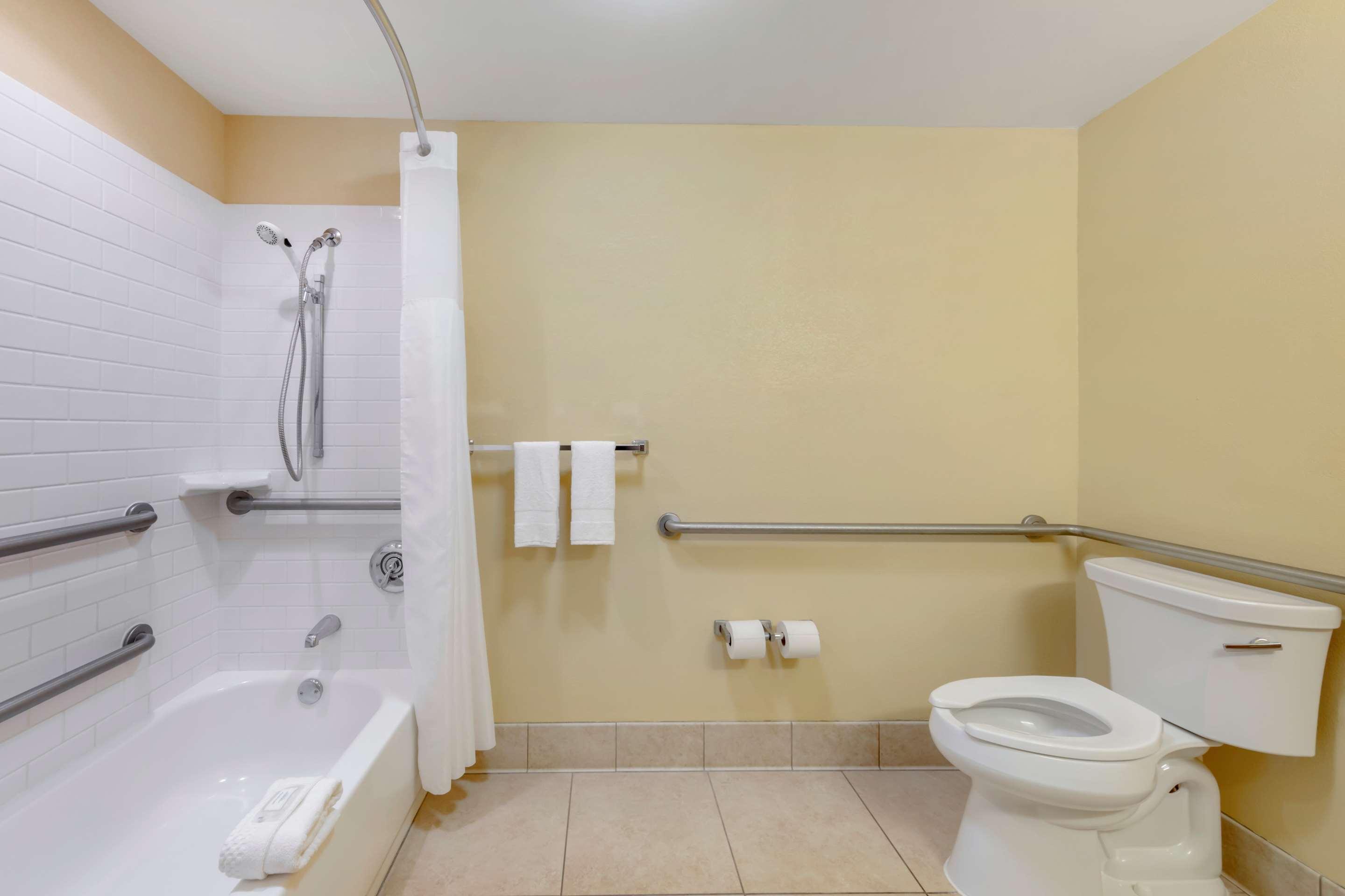 Suite Two Double Beds Non Smoking