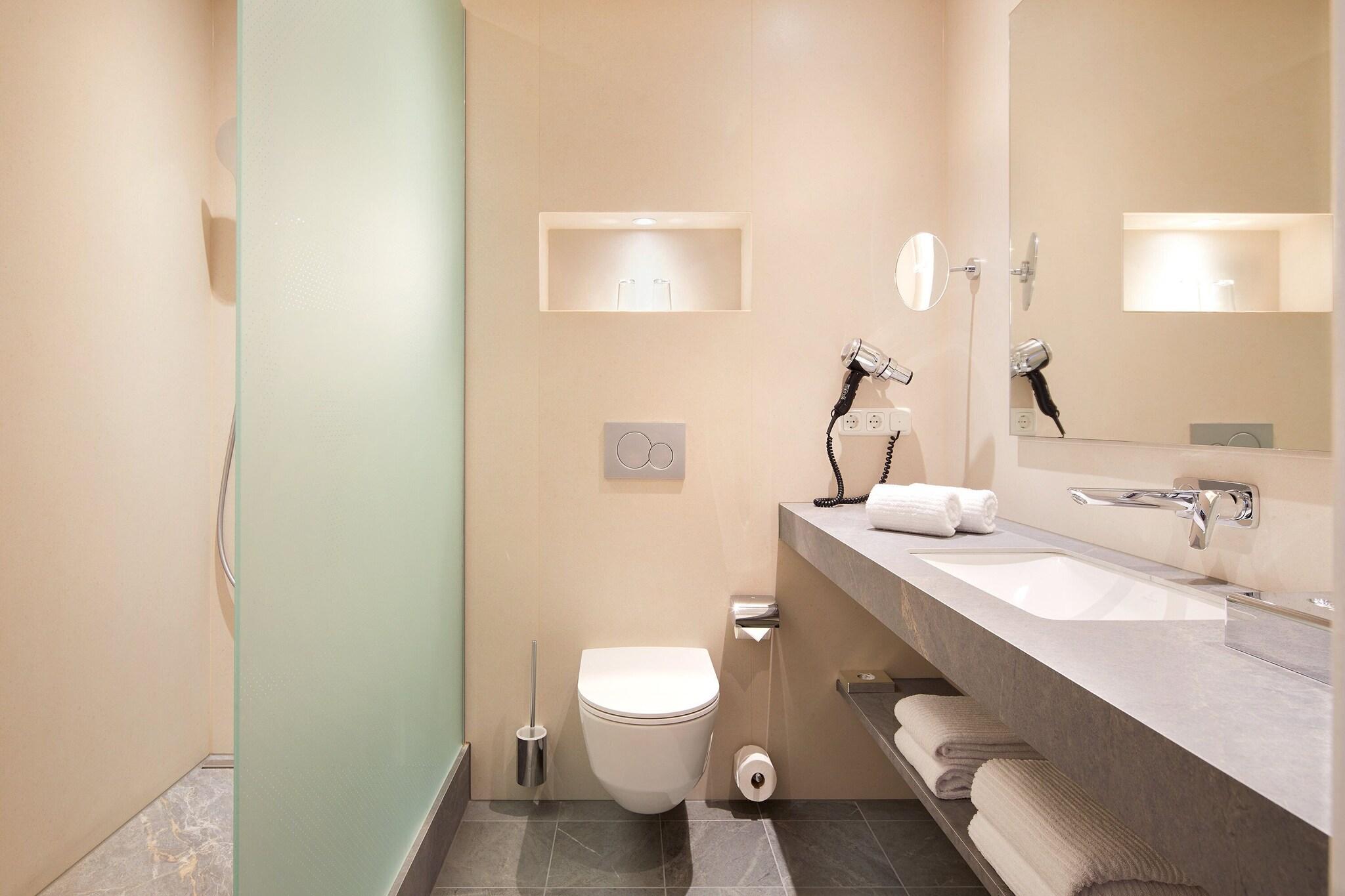 Double Queen Size Bed