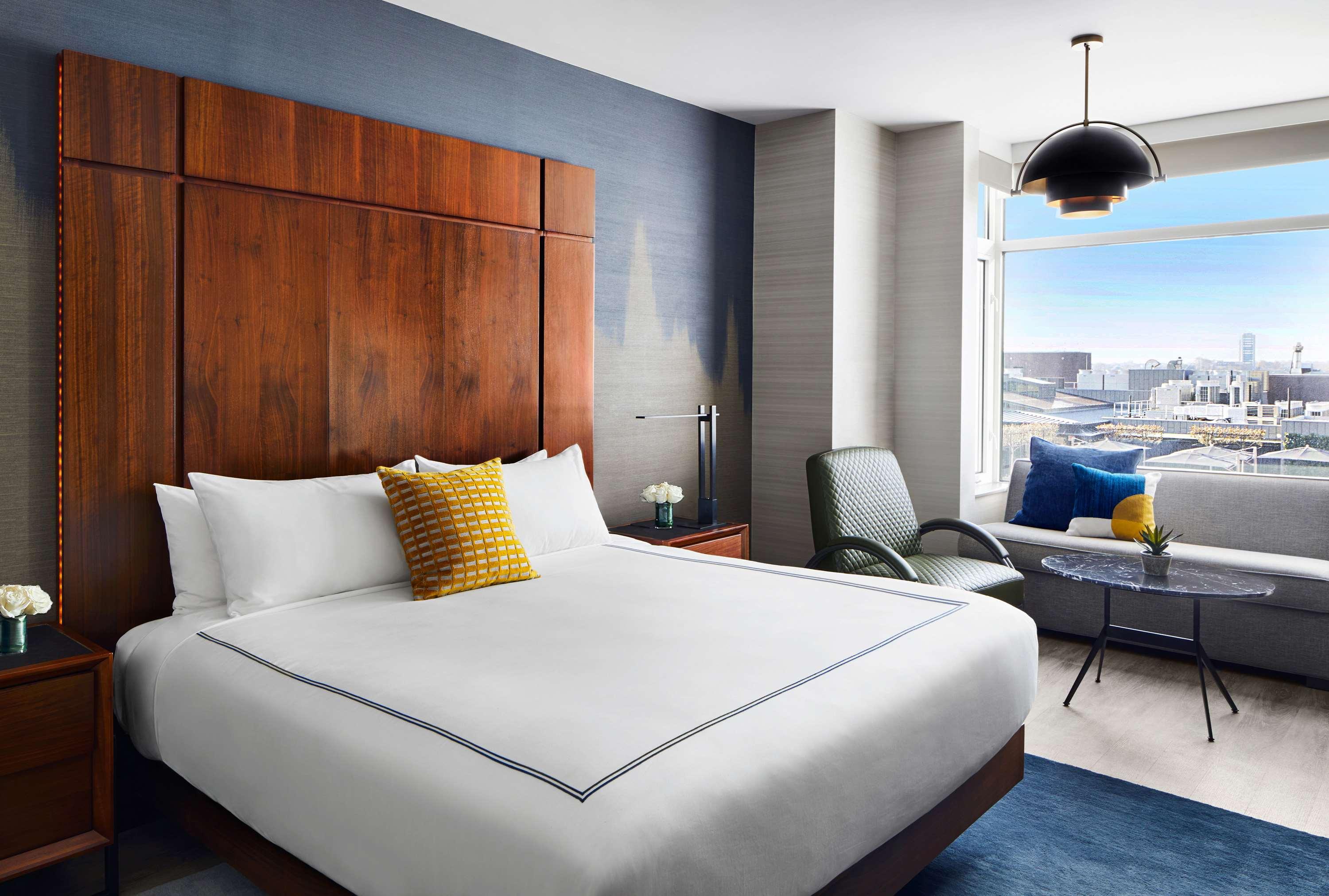 Double Deluxe King Bed