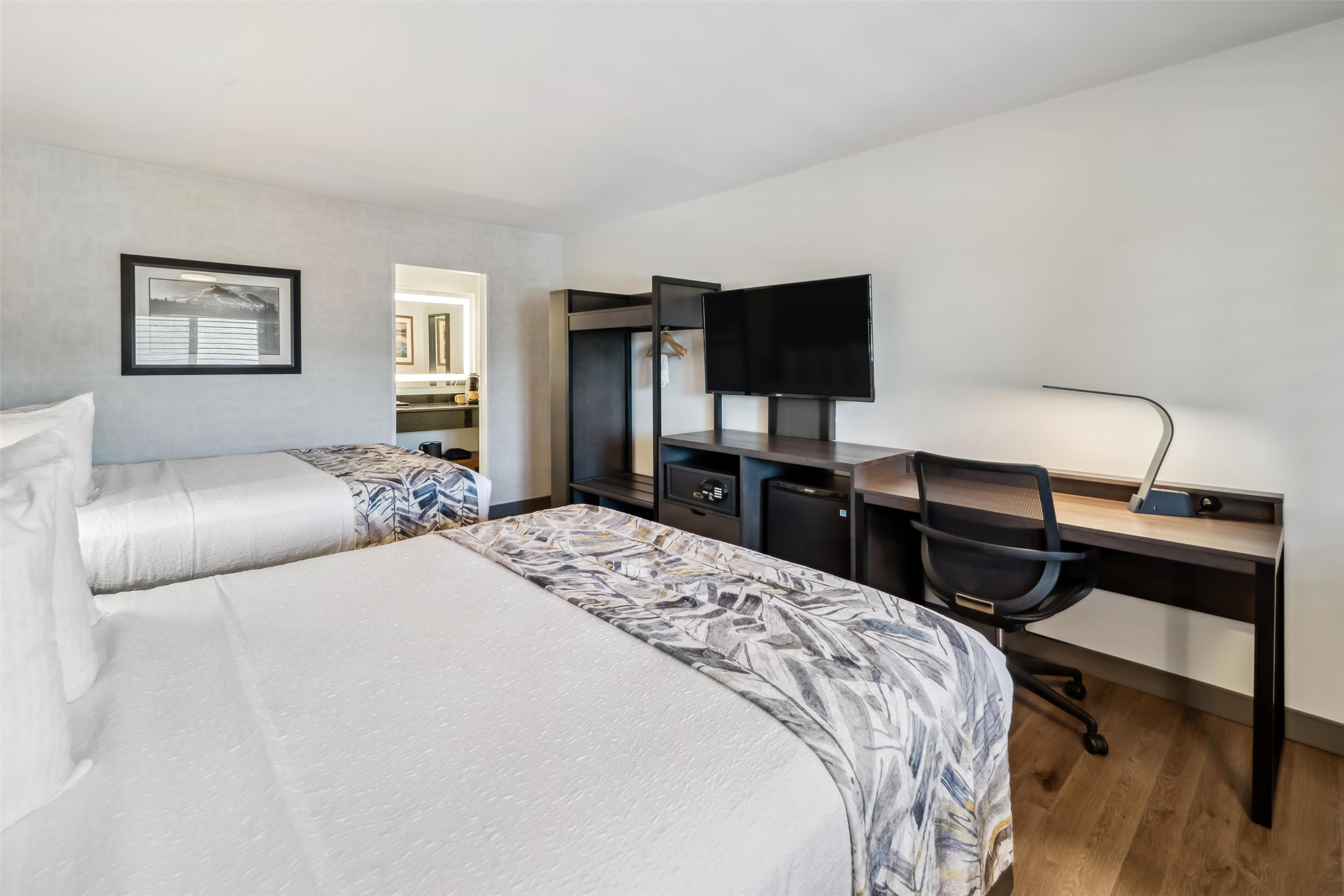 Double Executive Queen Bed