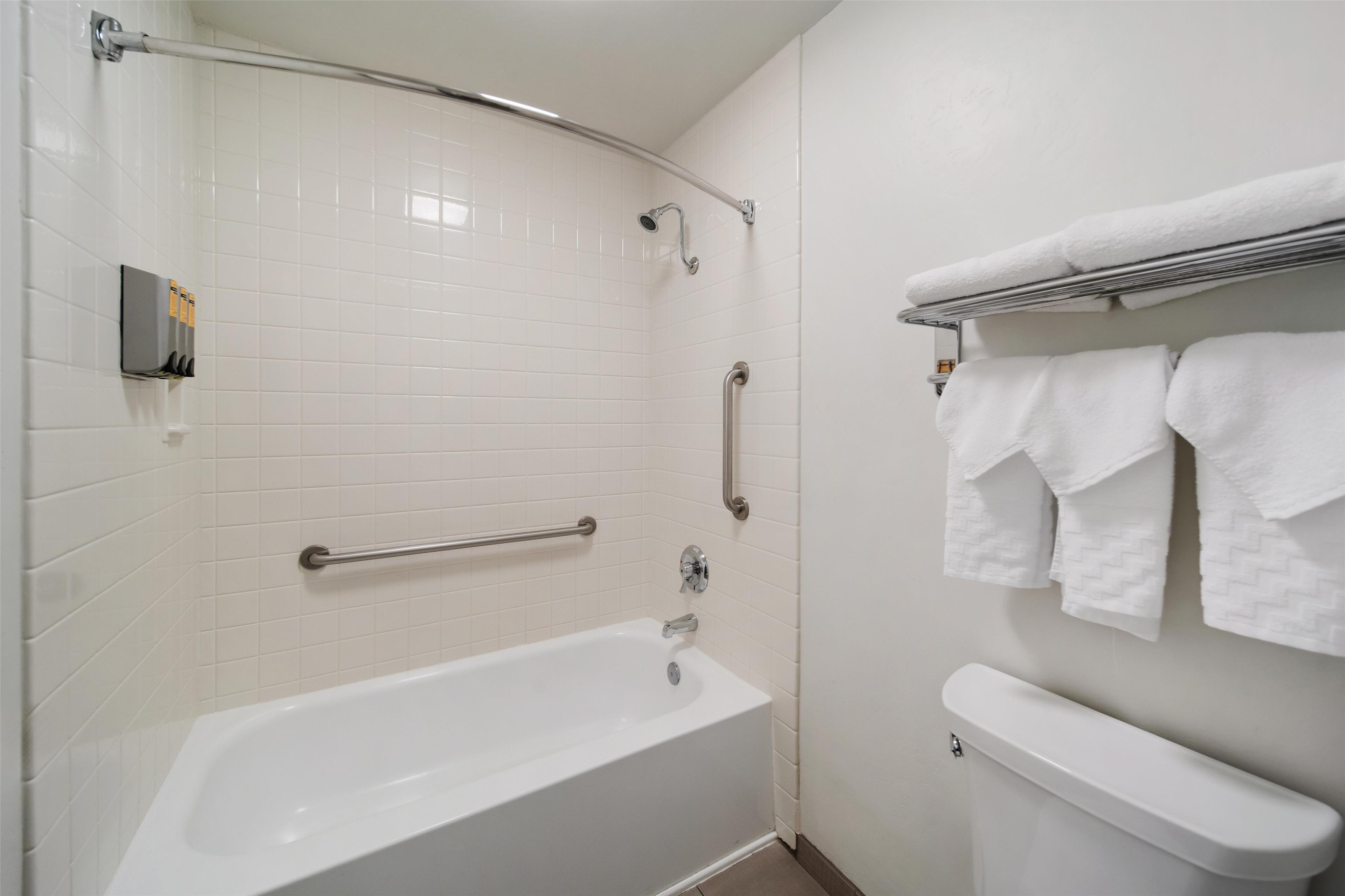 Double Executive Queen Bed