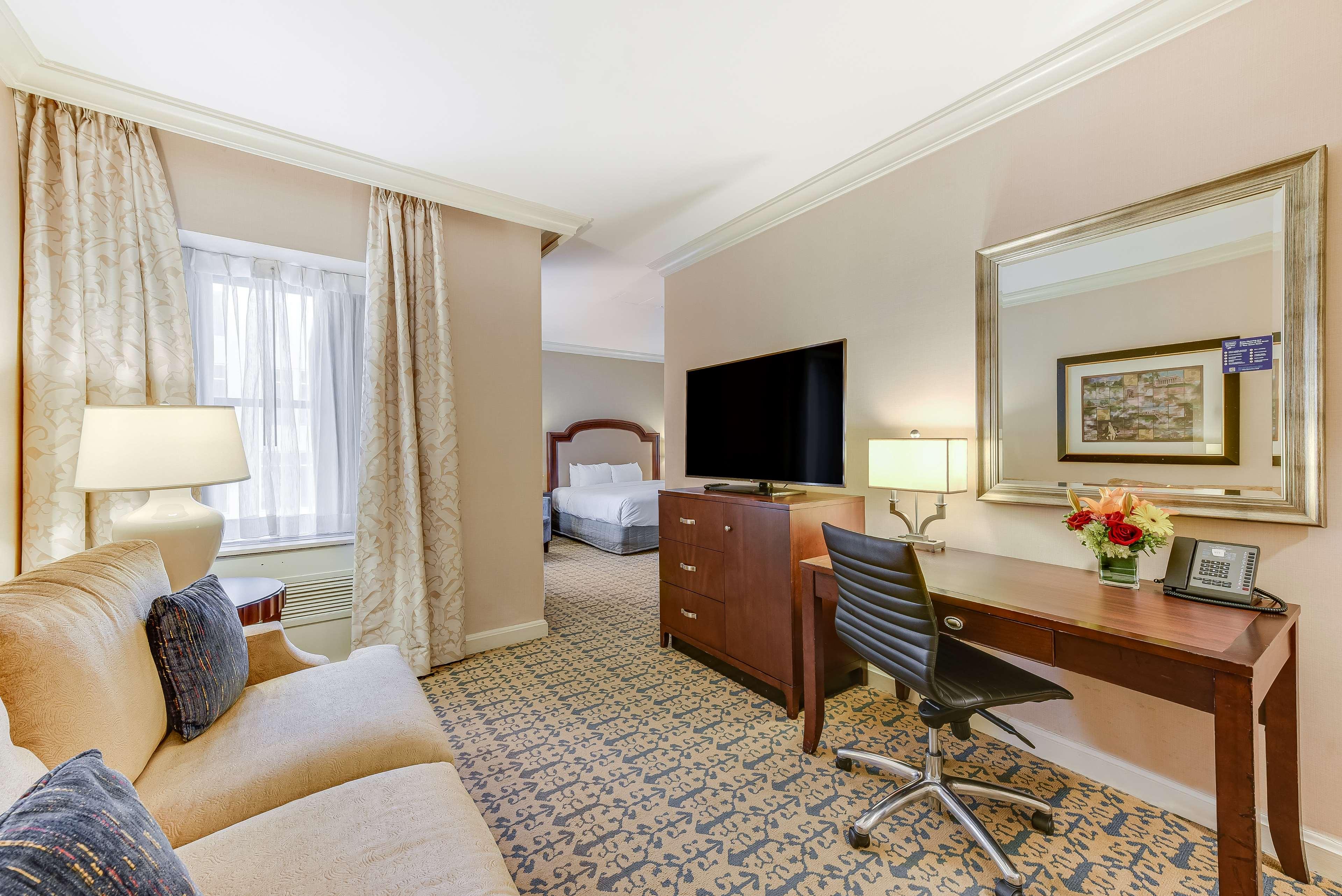 Junior Suite King Size Bed