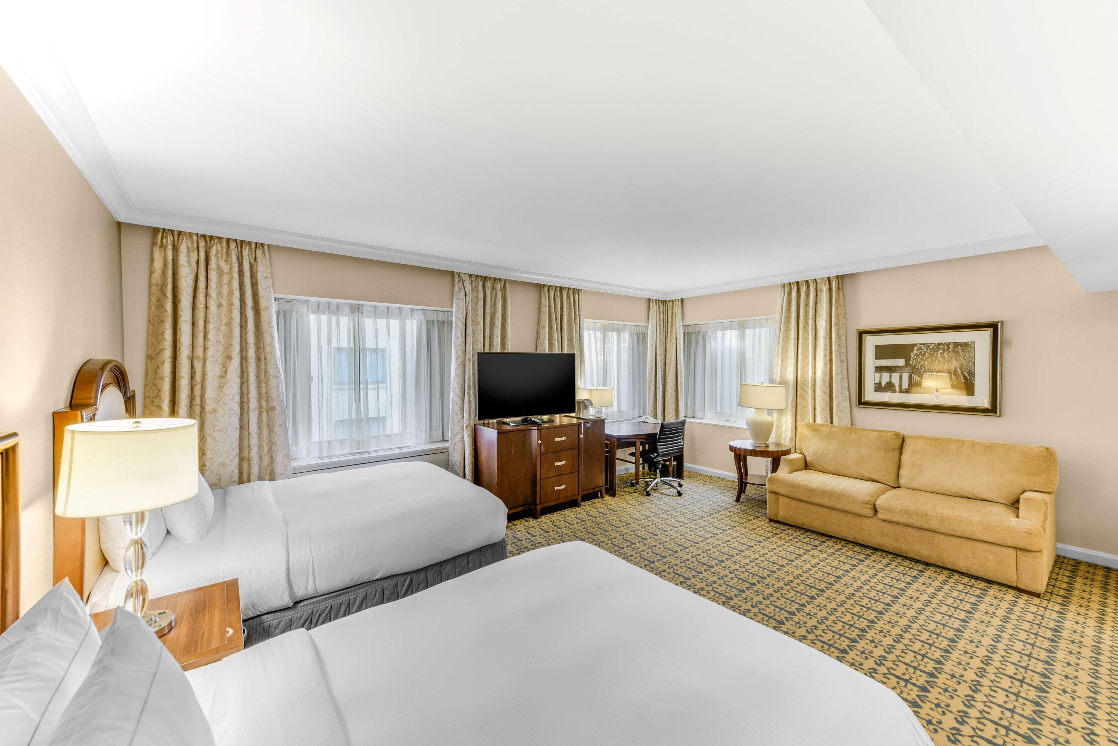 Room Deluxe Two Double Beds