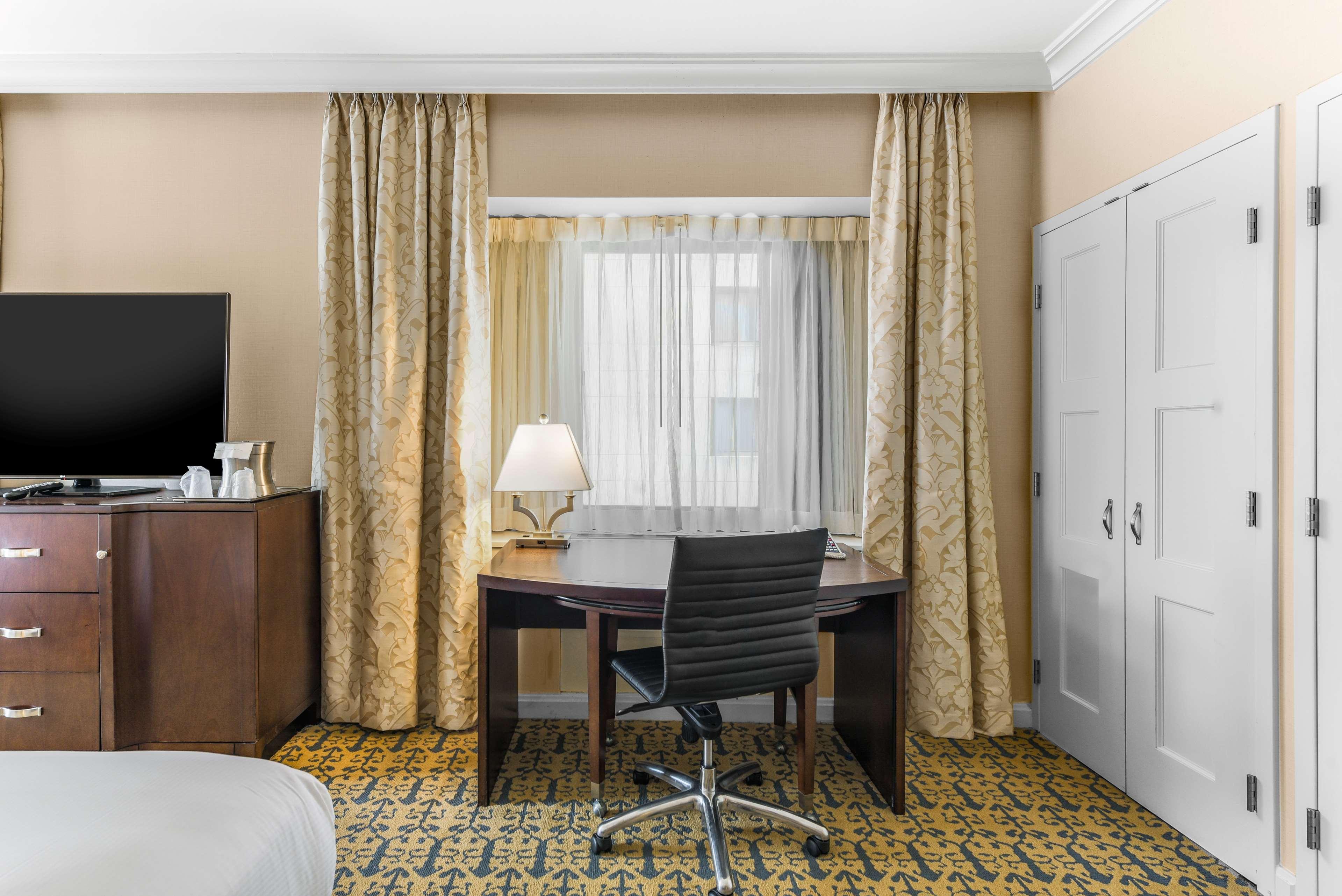 Double Queen Size Bed