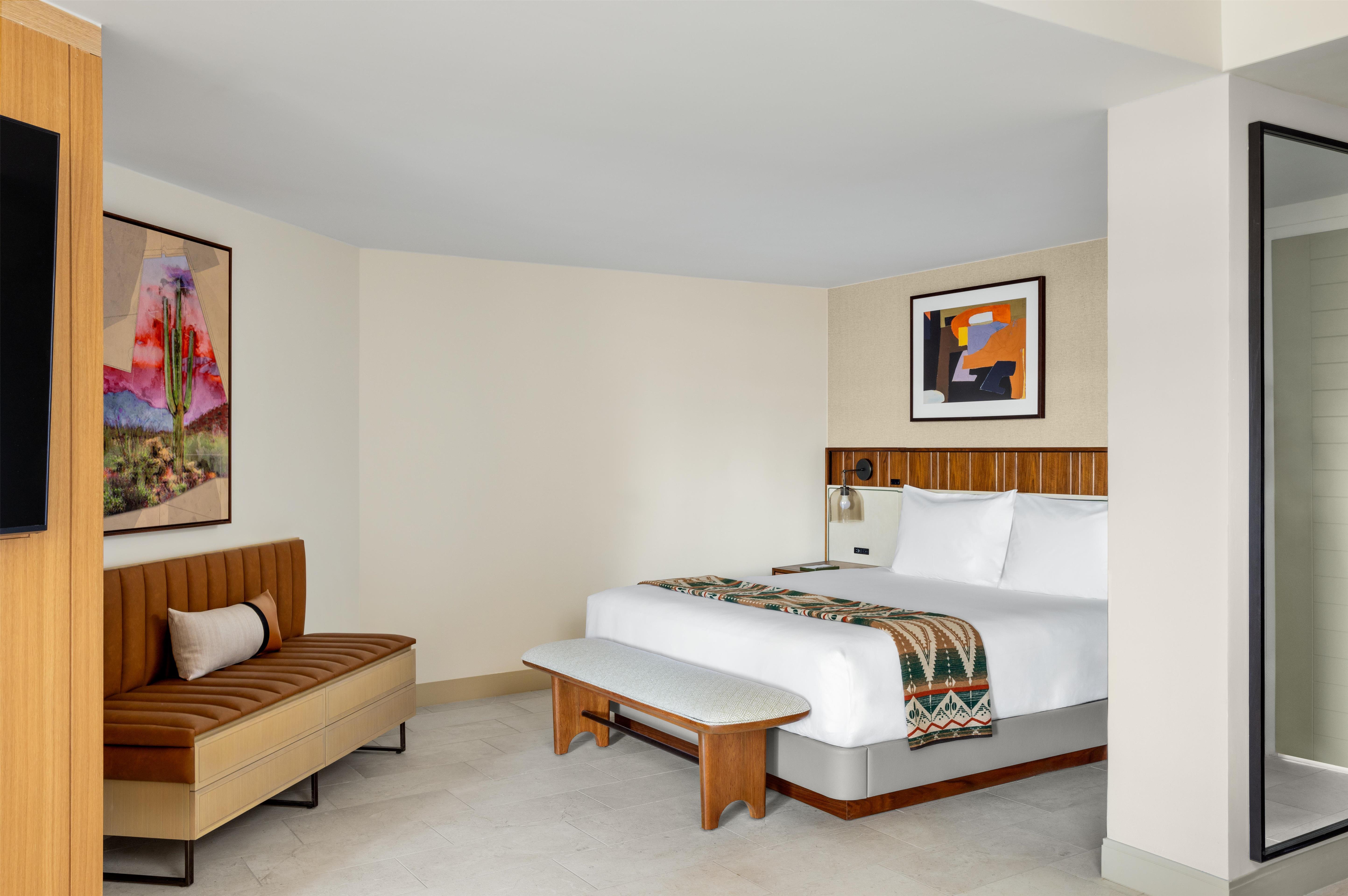 Suite Club King Bed