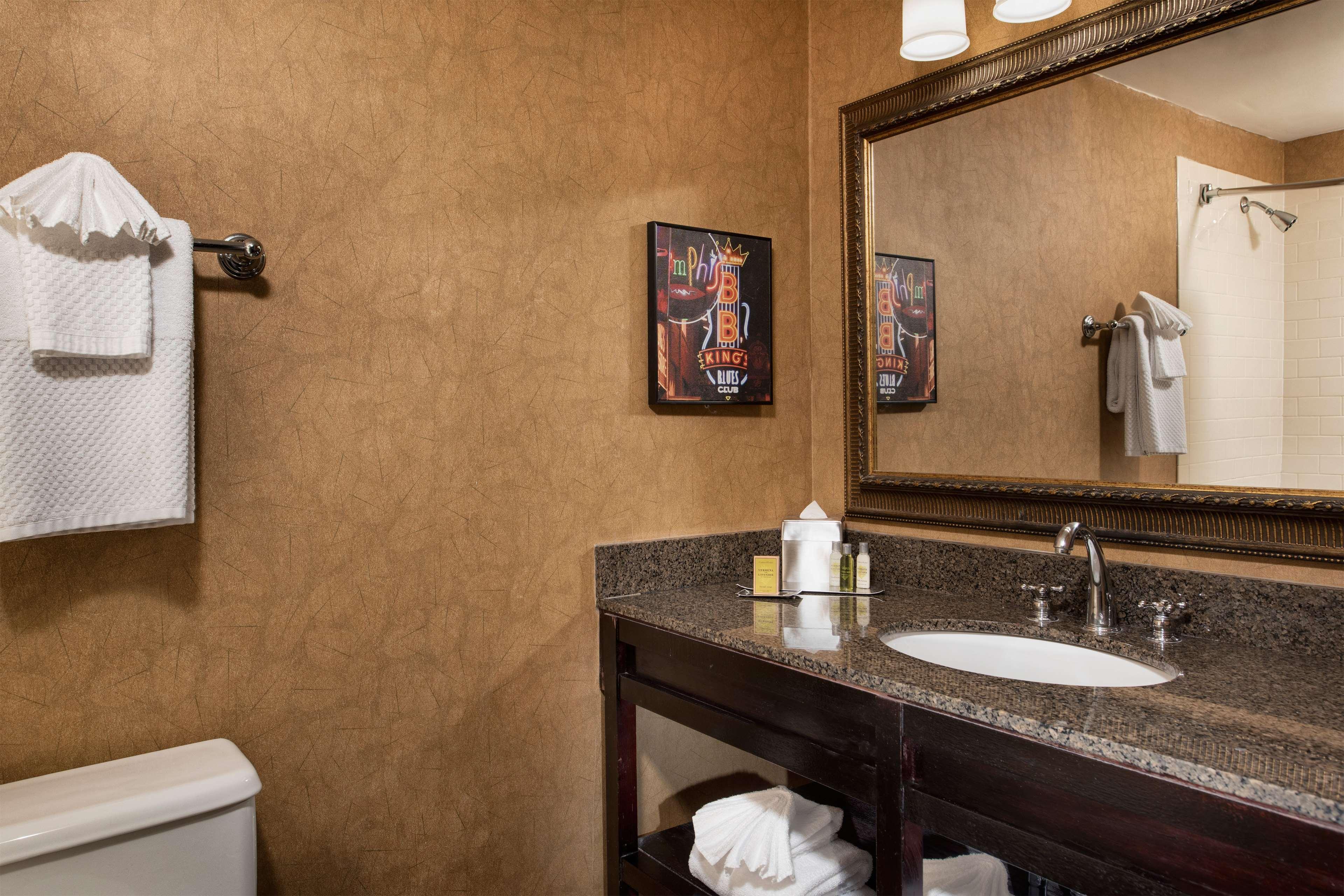 Double Classic Two Double Beds