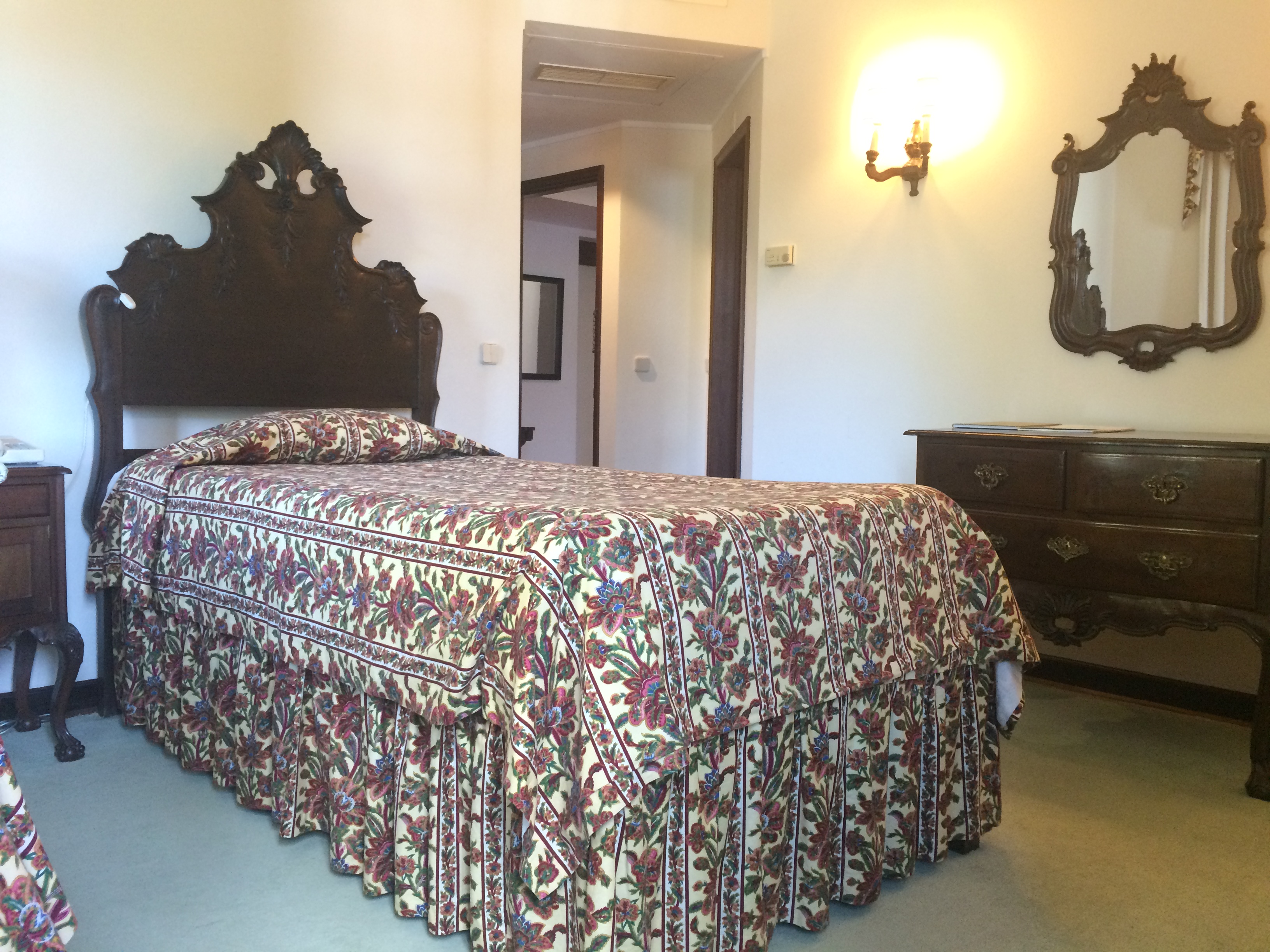 Double or Twin Standard