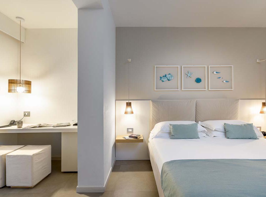 Triple Superior Side Sea View