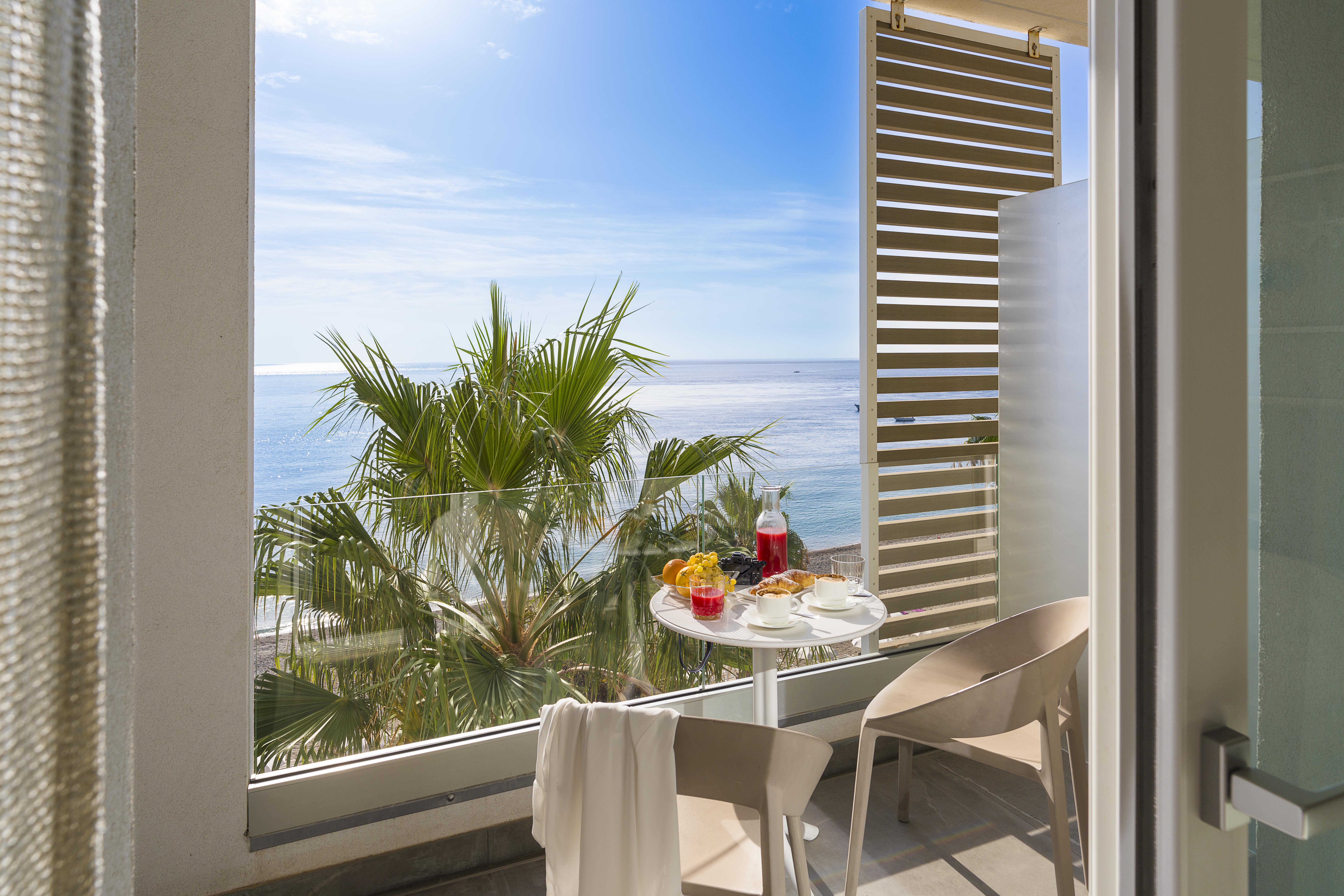 Double Deluxe Sea View