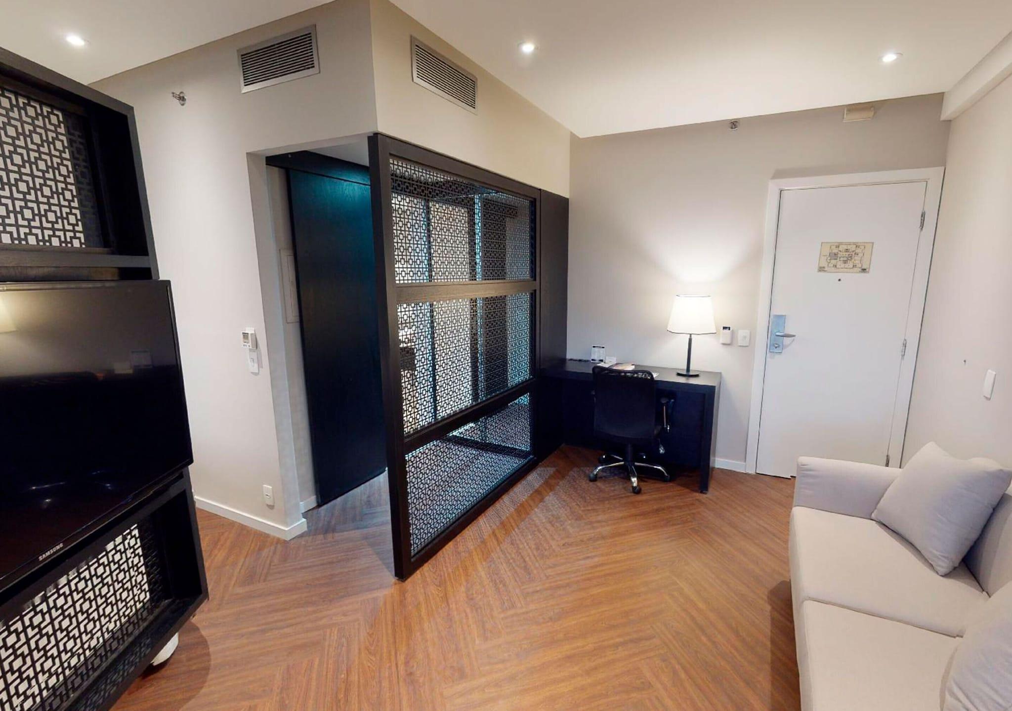 Double Queen Size Bed