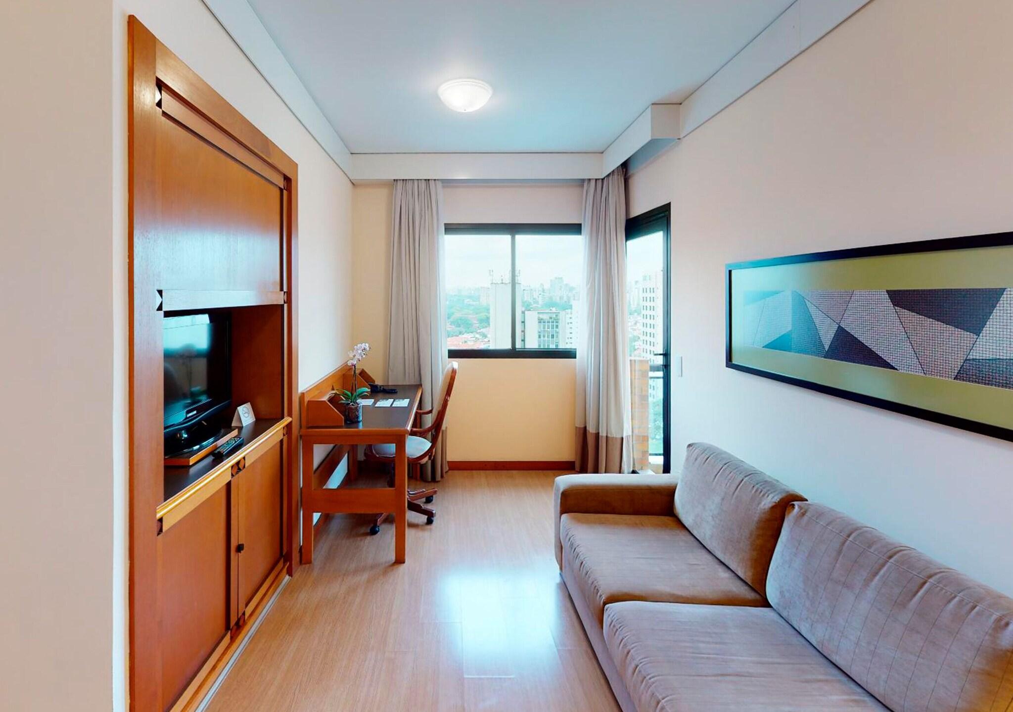 Double Business Queen Bed