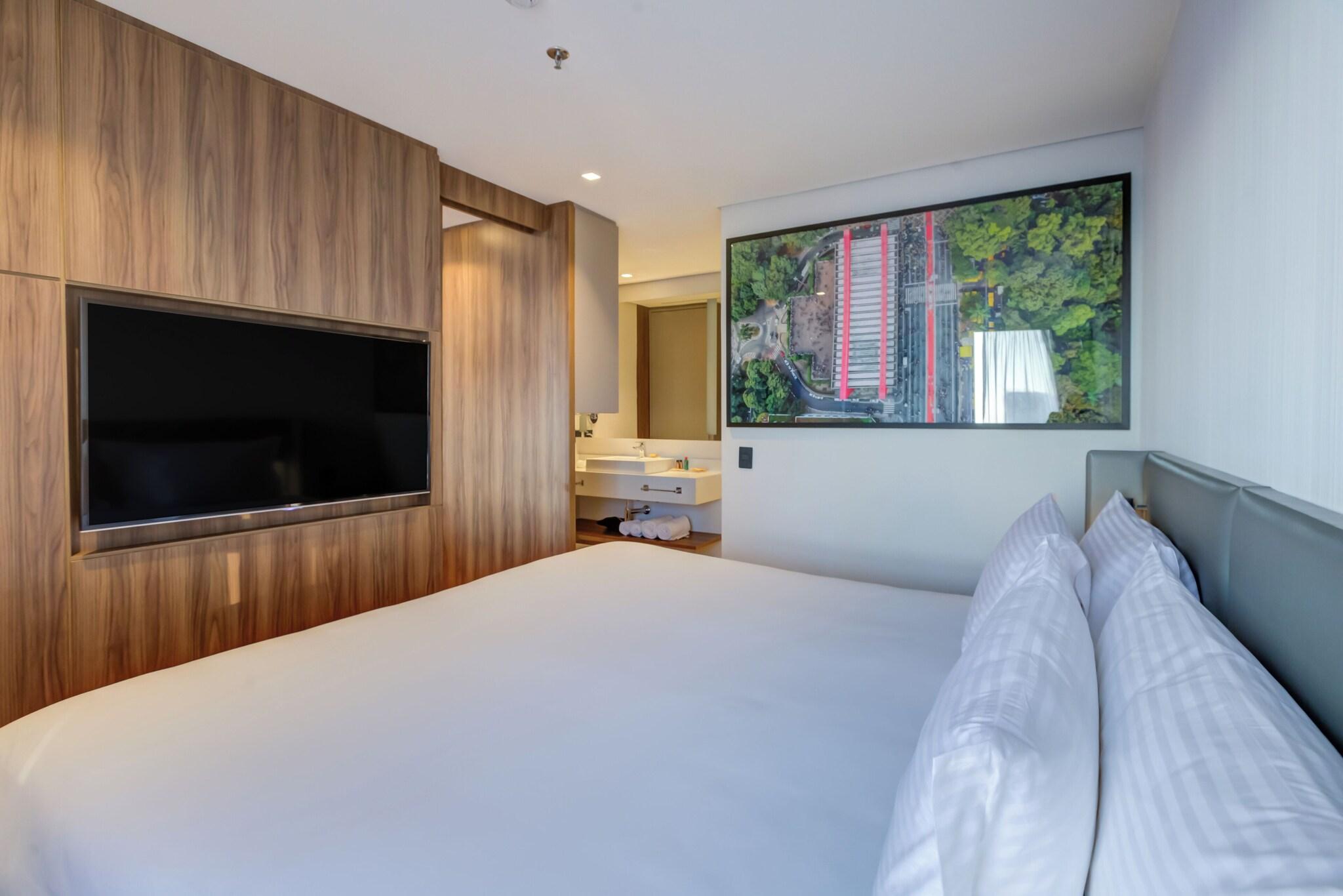 Junior Suite King Size Bed