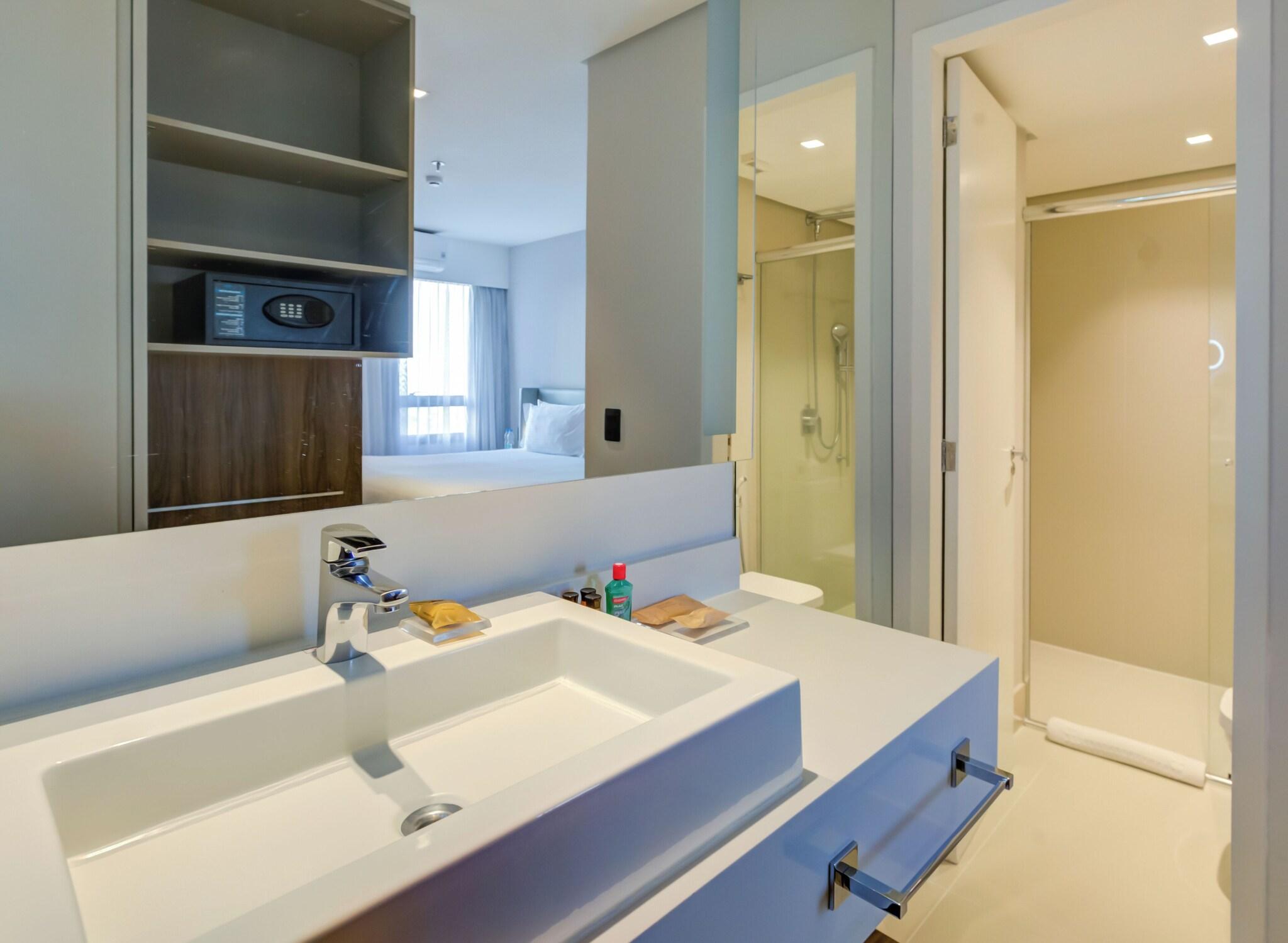 Junior Suite King Size Bed