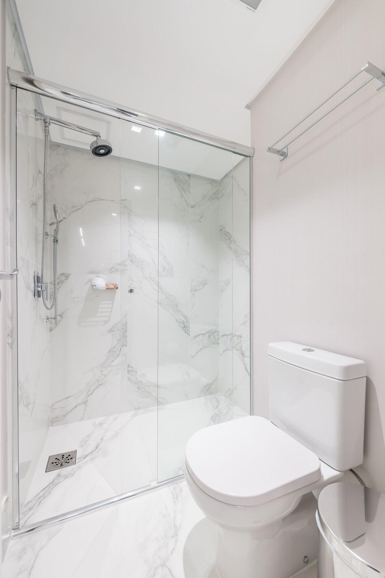 Junior Suite King Size Bed