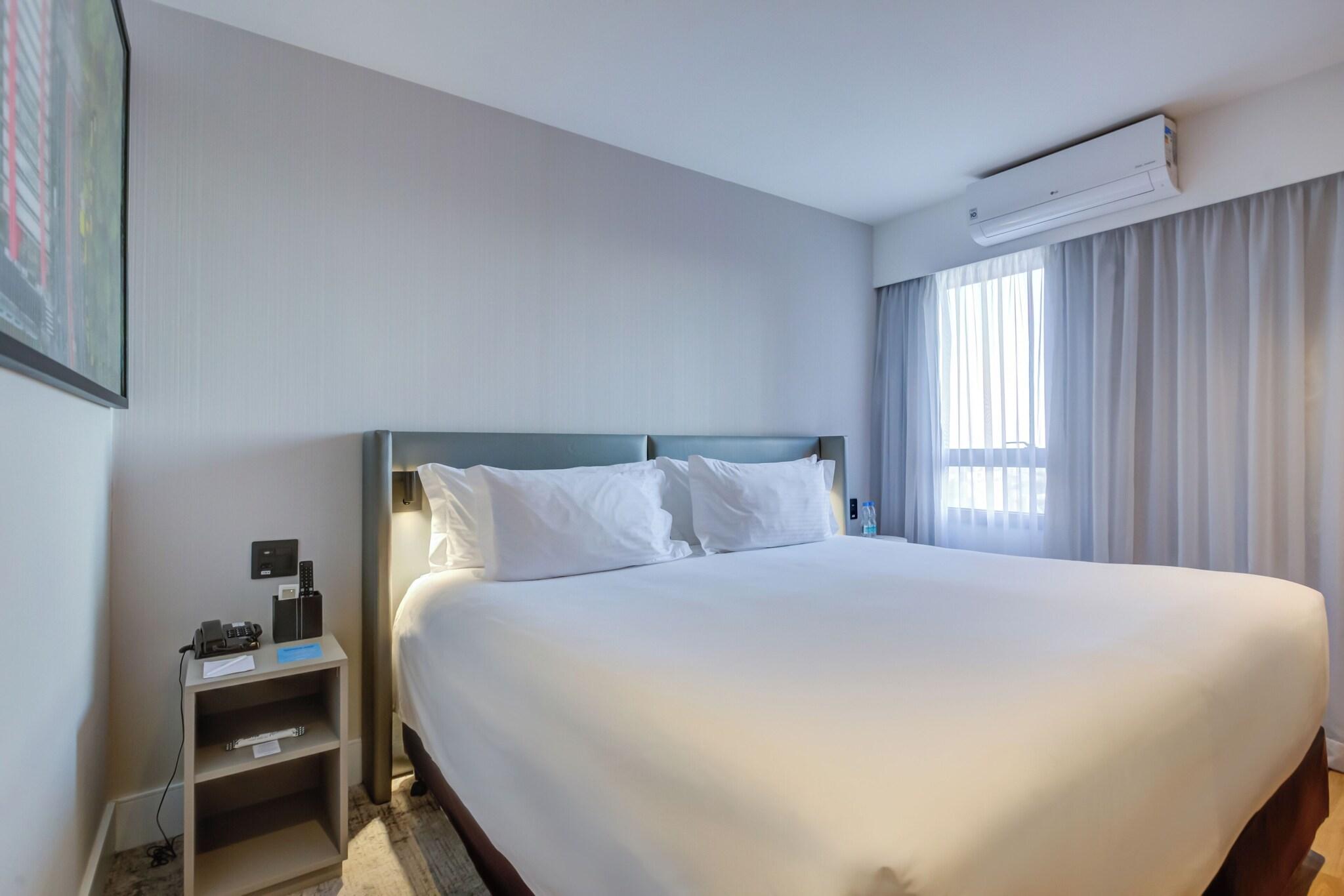 Junior Suite King Size Bed