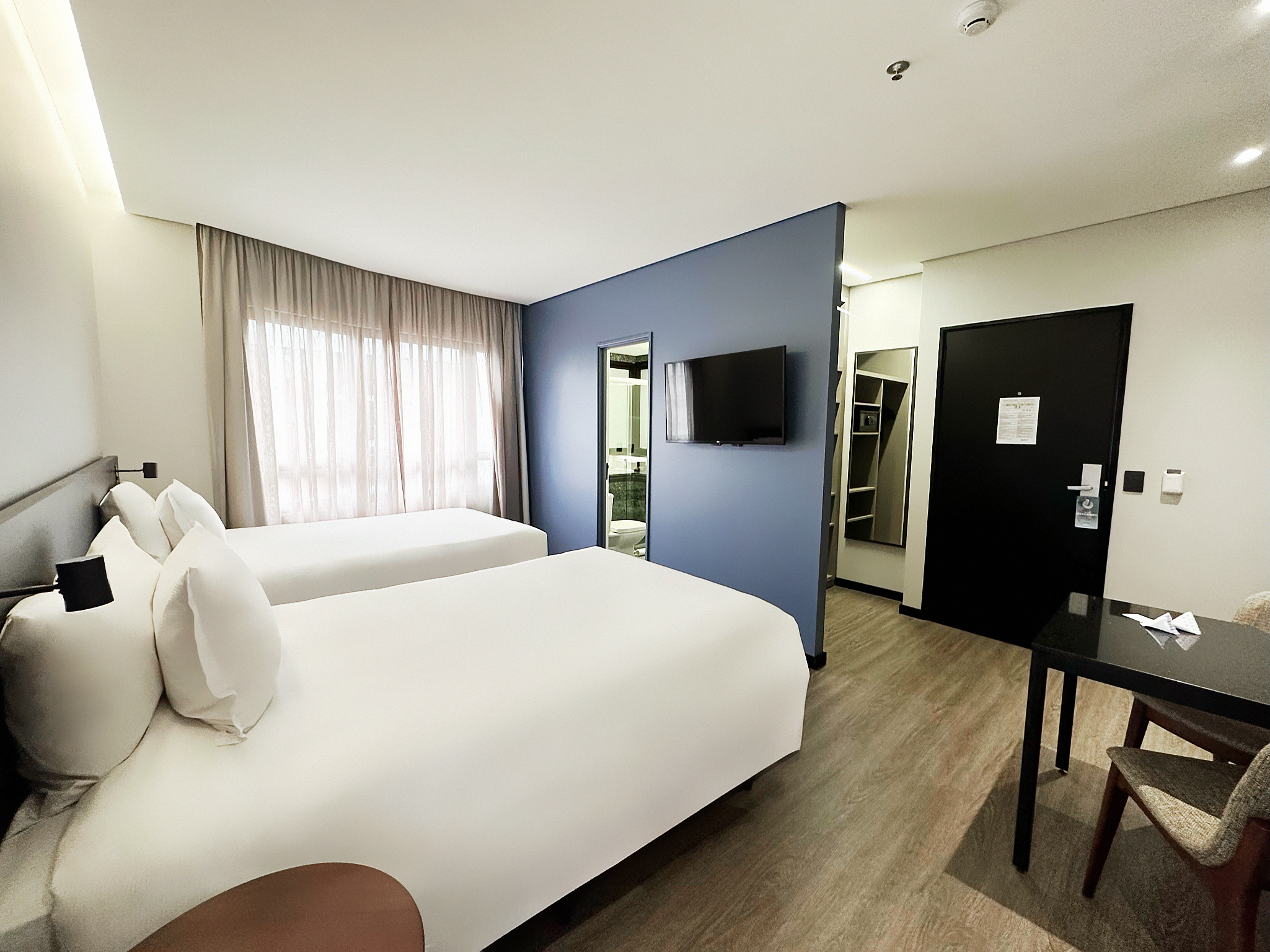 Twin Premier One Bedroom