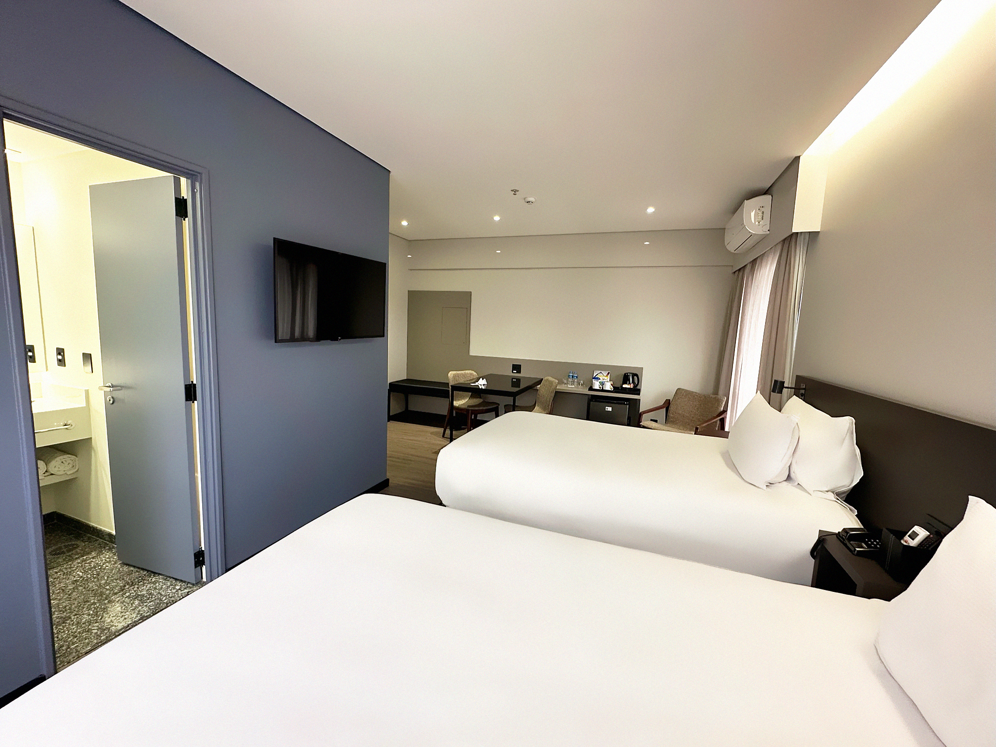 Twin Premier One Bedroom