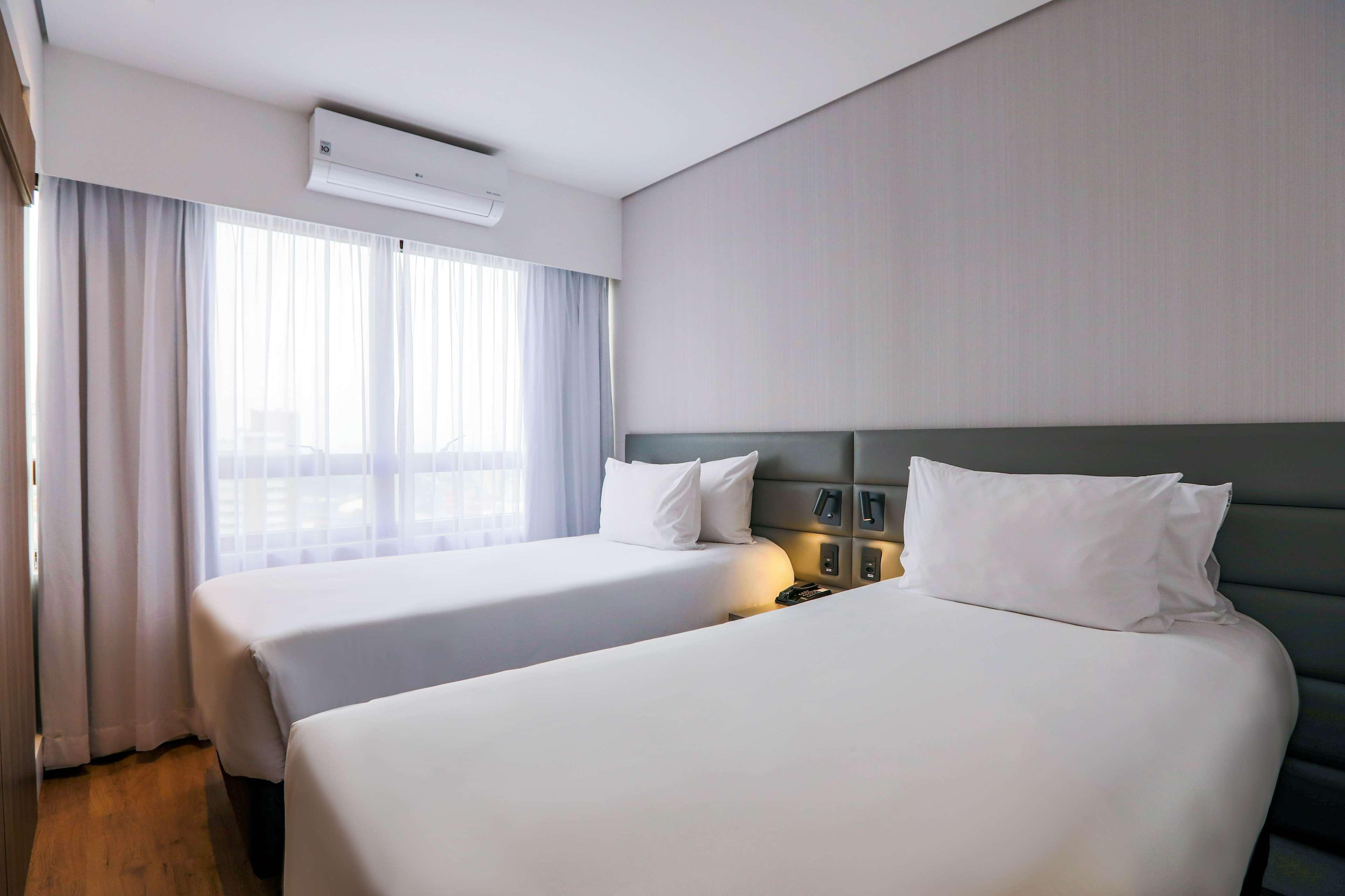 Double Deluxe Two Beds