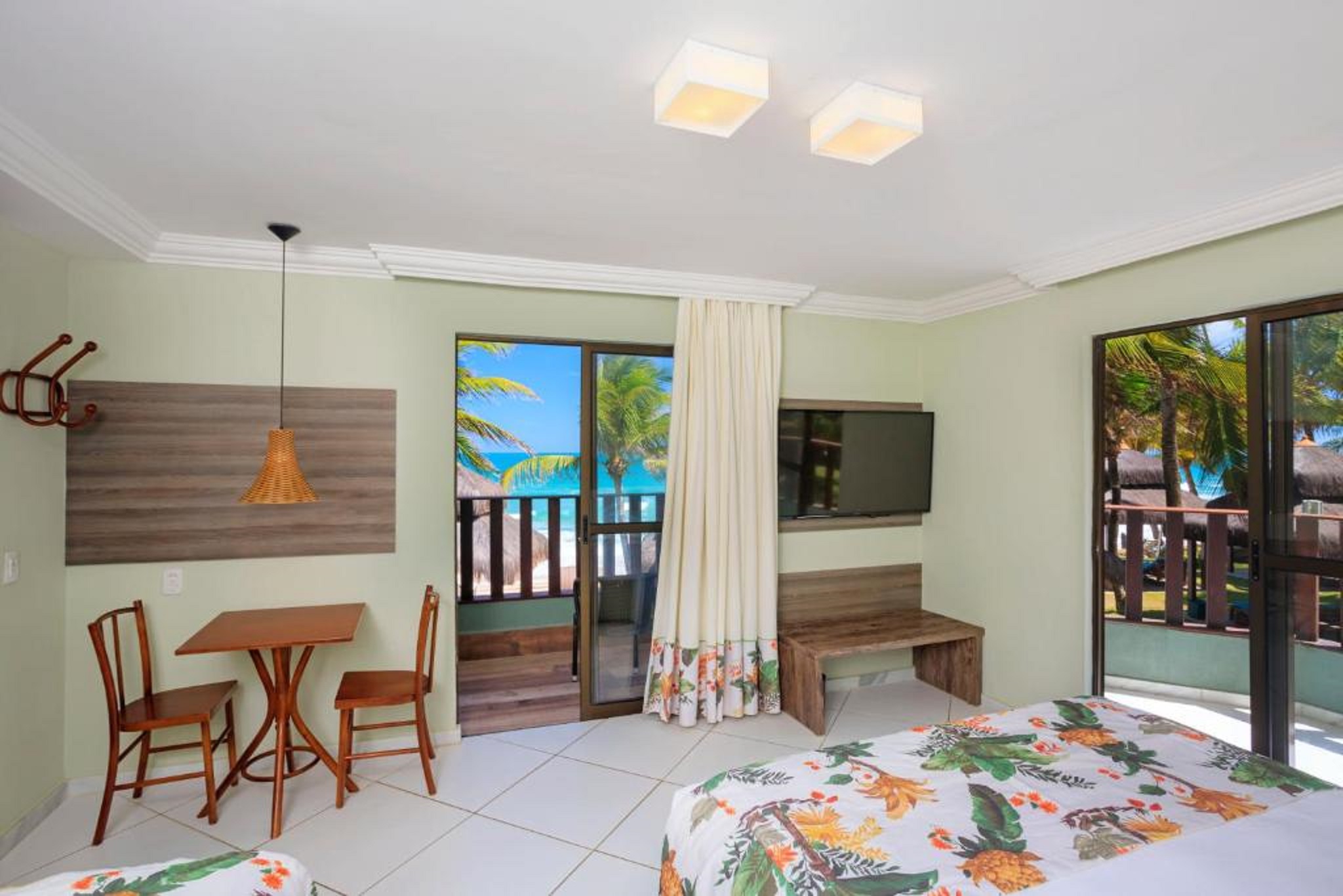 Double Superior Ocean Front