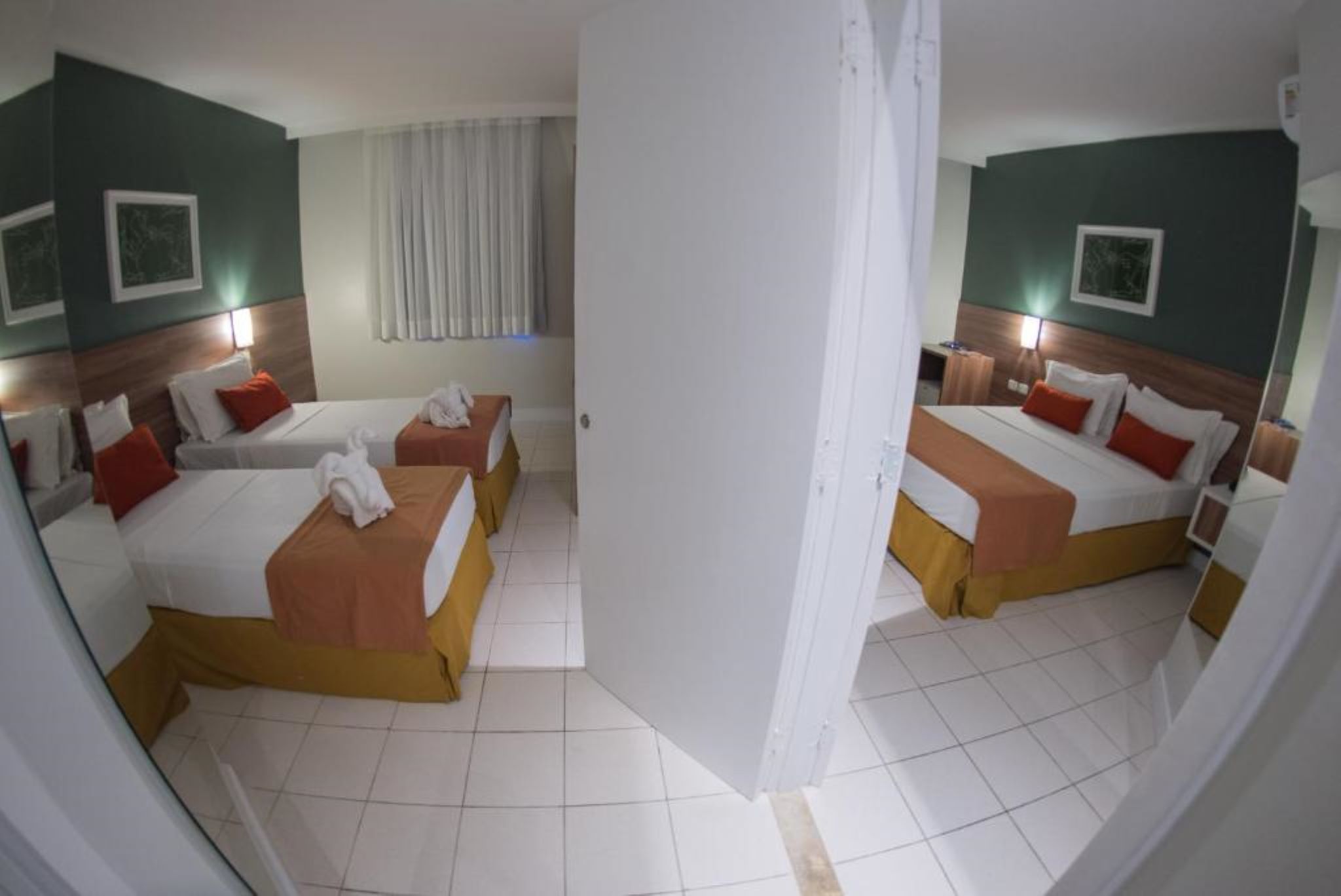 Triple Connecting Room