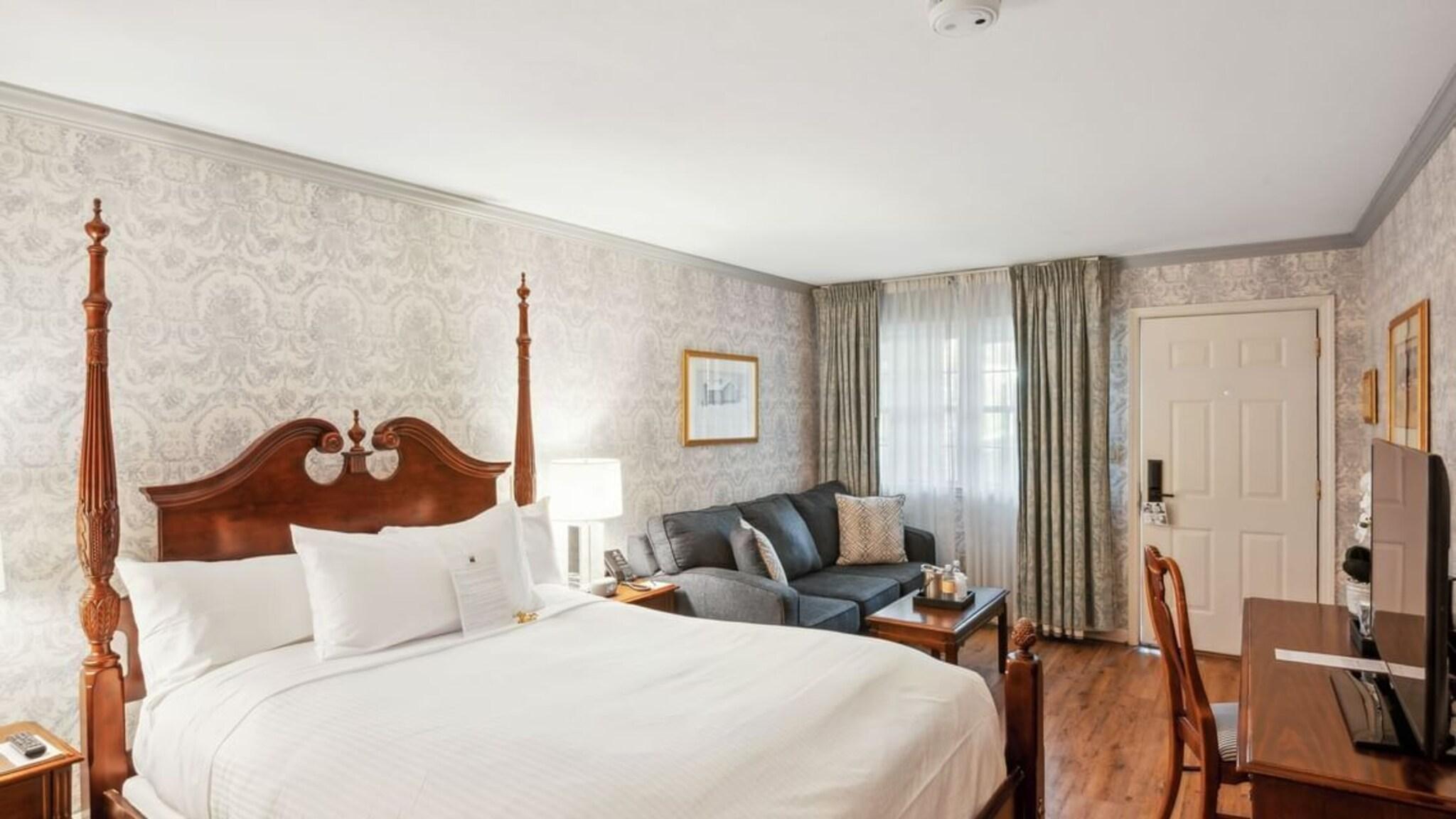 Single Queen Size Bed