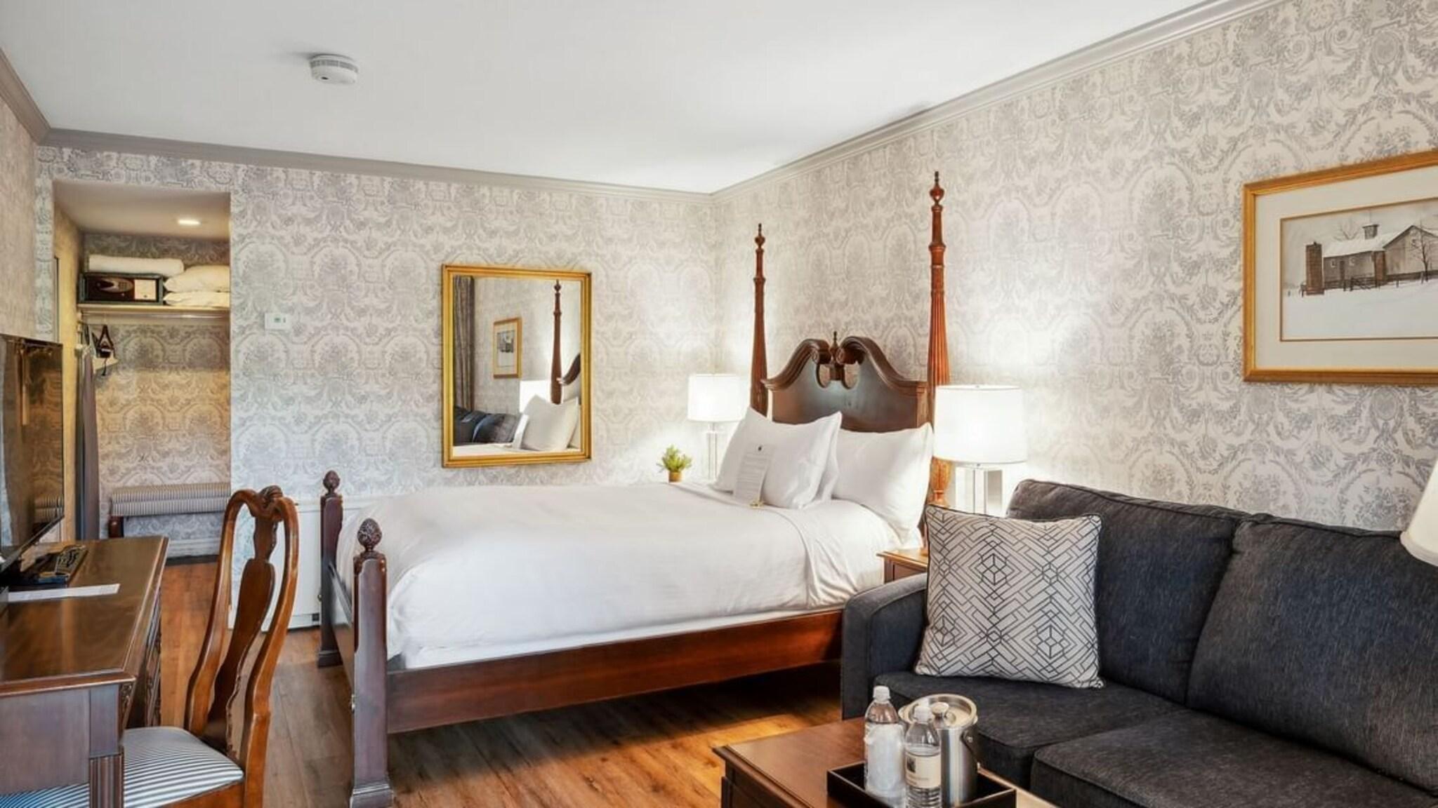 Single Queen Size Bed