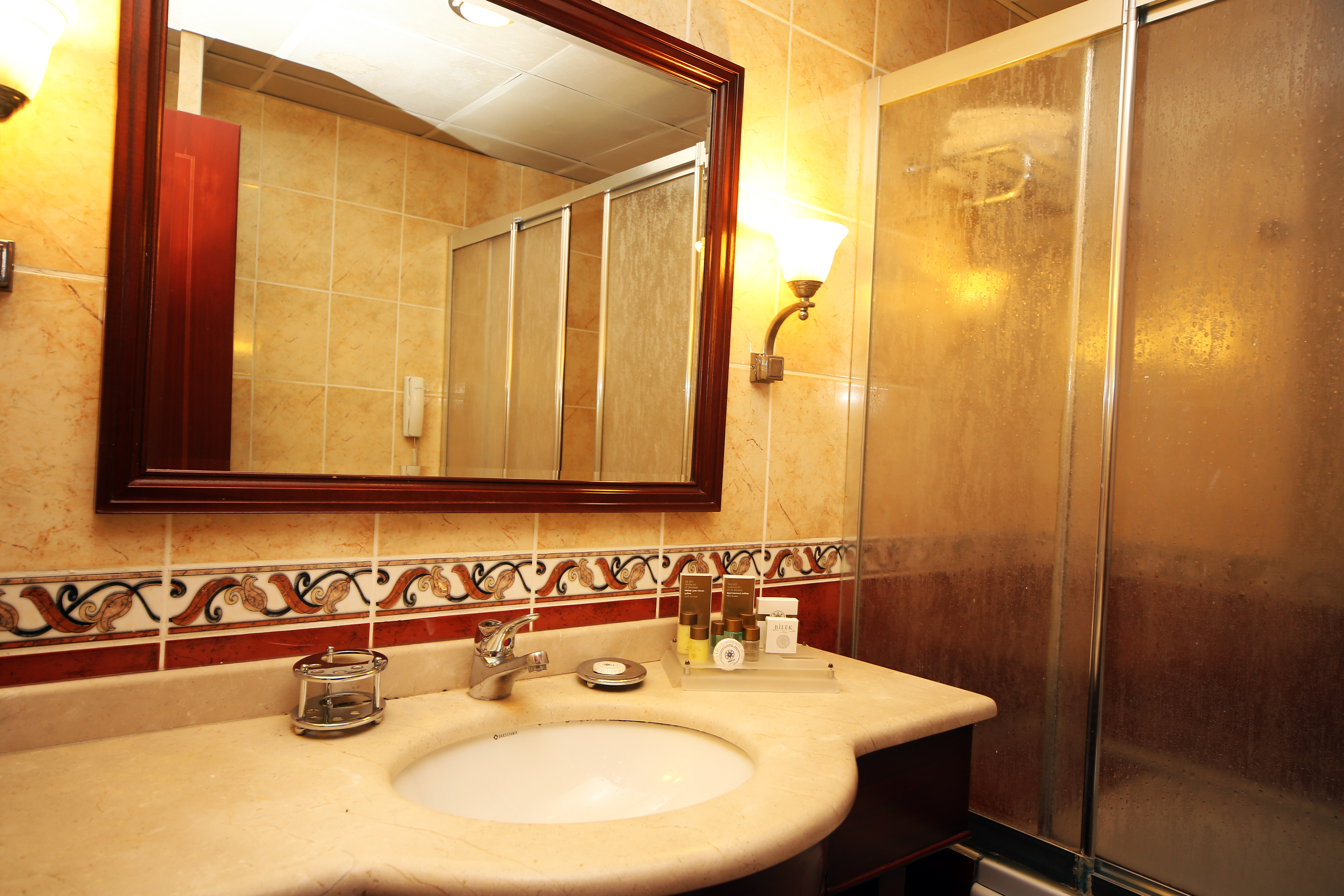 Double or Twin Standard