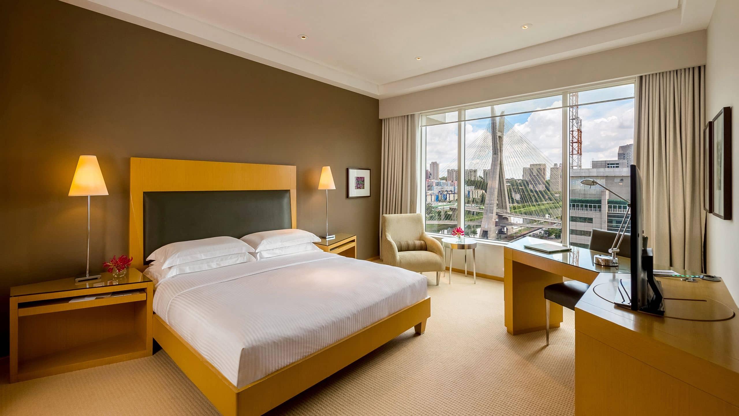 Double King Bed Non Smoking