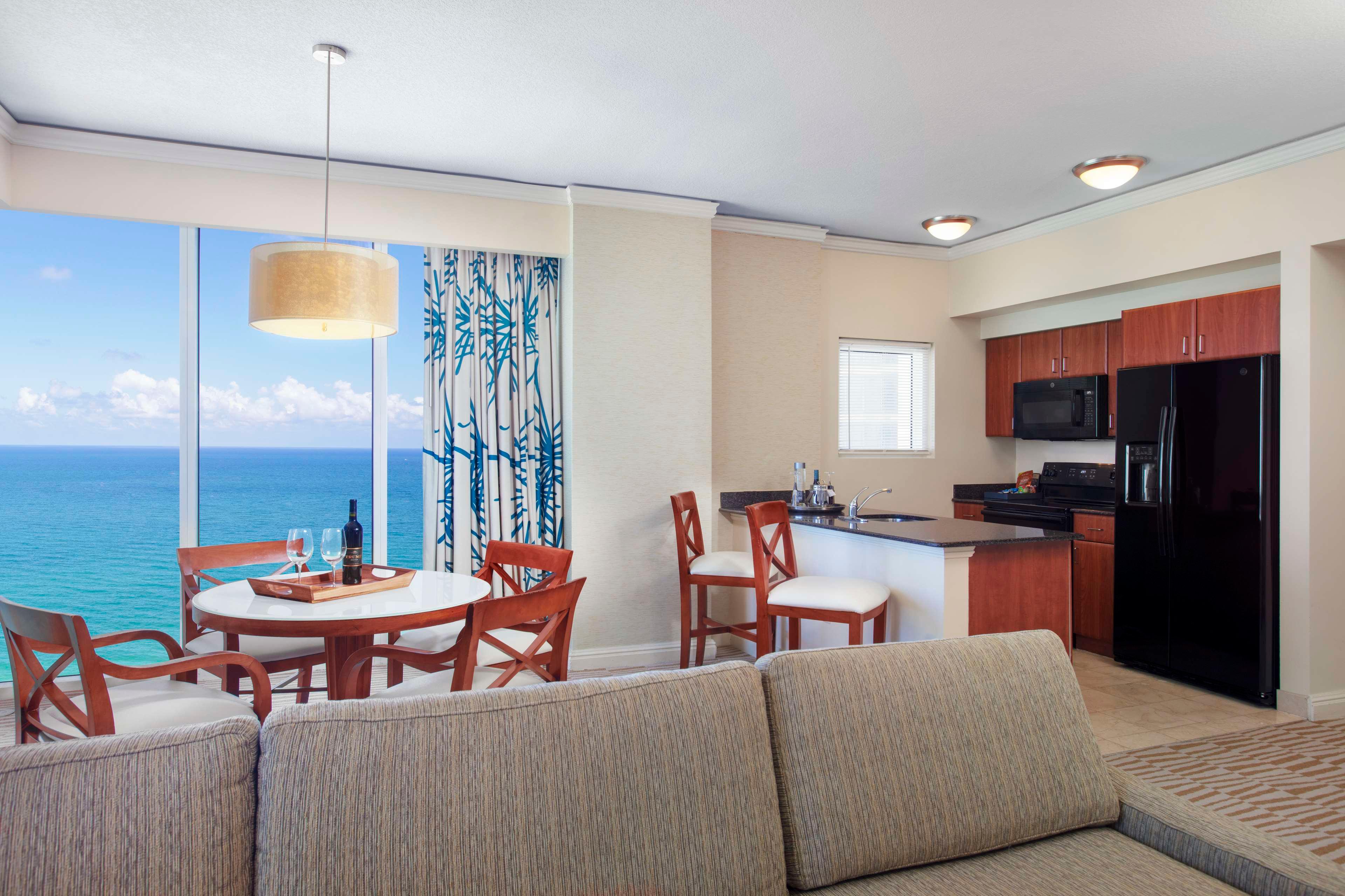 Suite Ocean Front Two Bedrooms