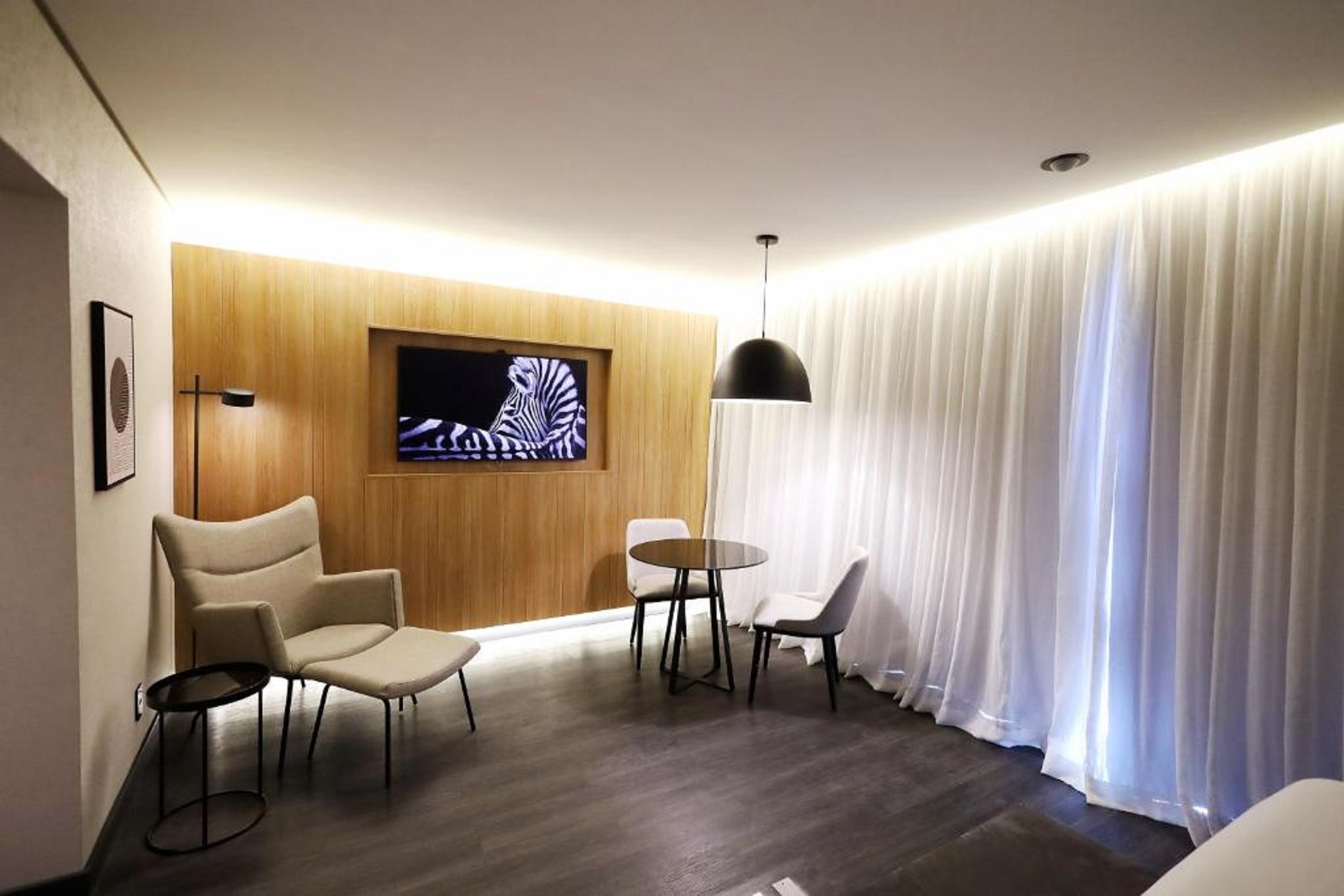 Double King Size Bed