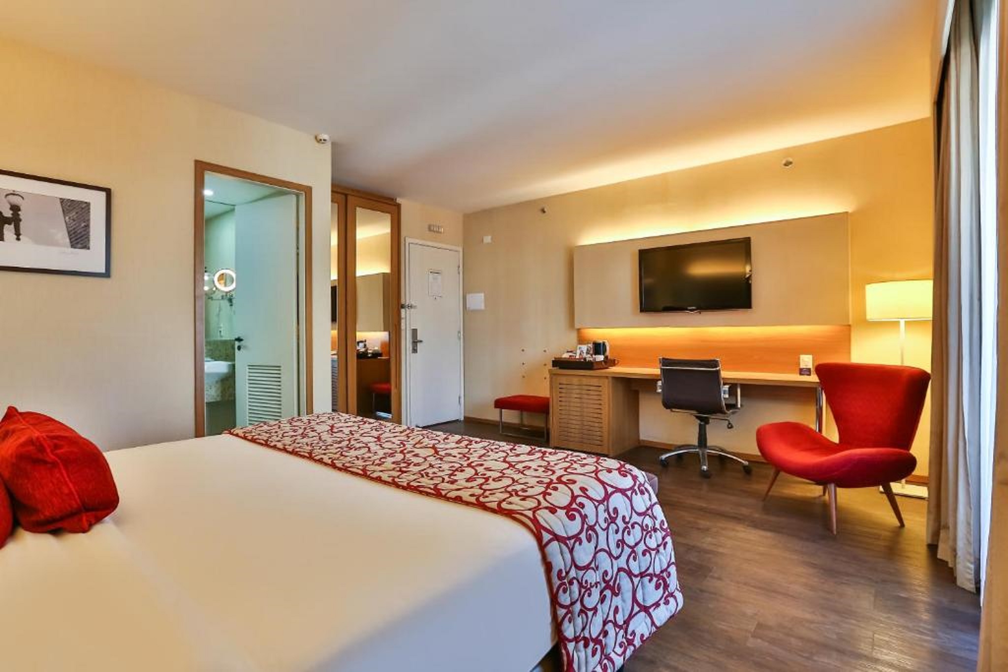 Double King Size Bed