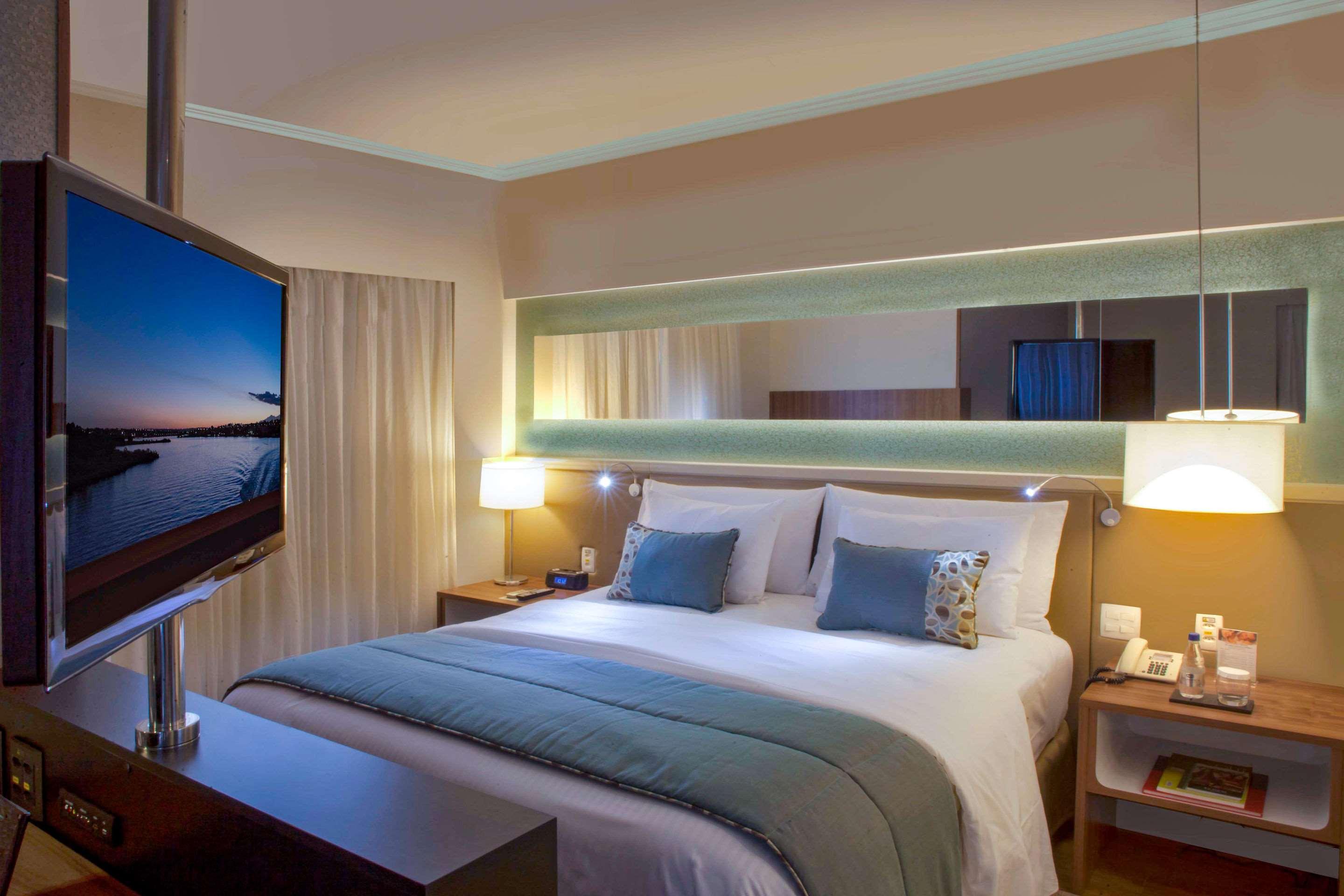 Double Queen Size Bed