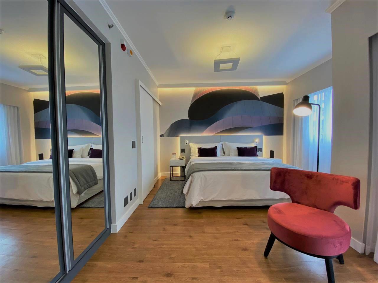 Double Queen Size Bed