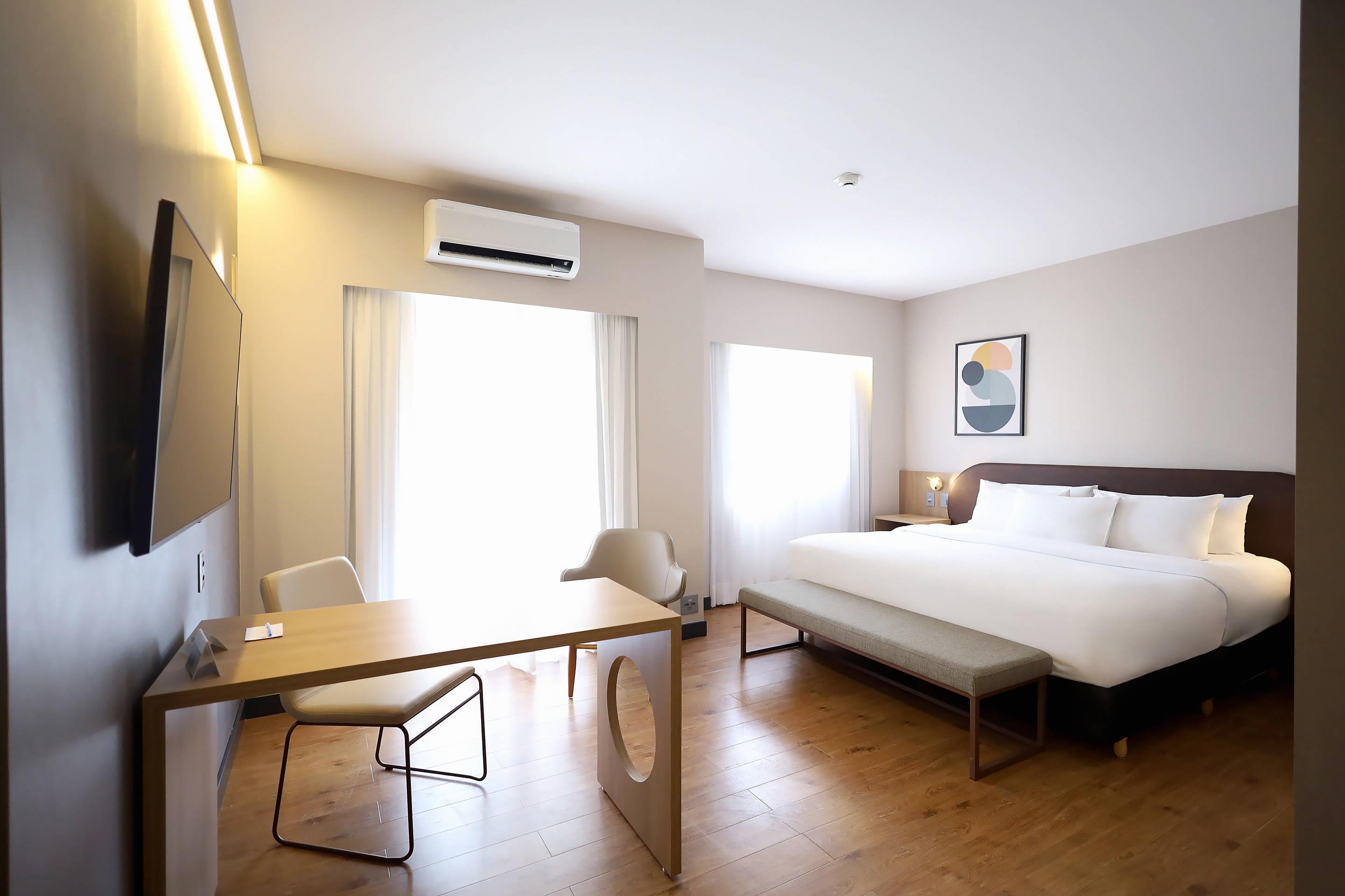 Suite Queen Size Bed