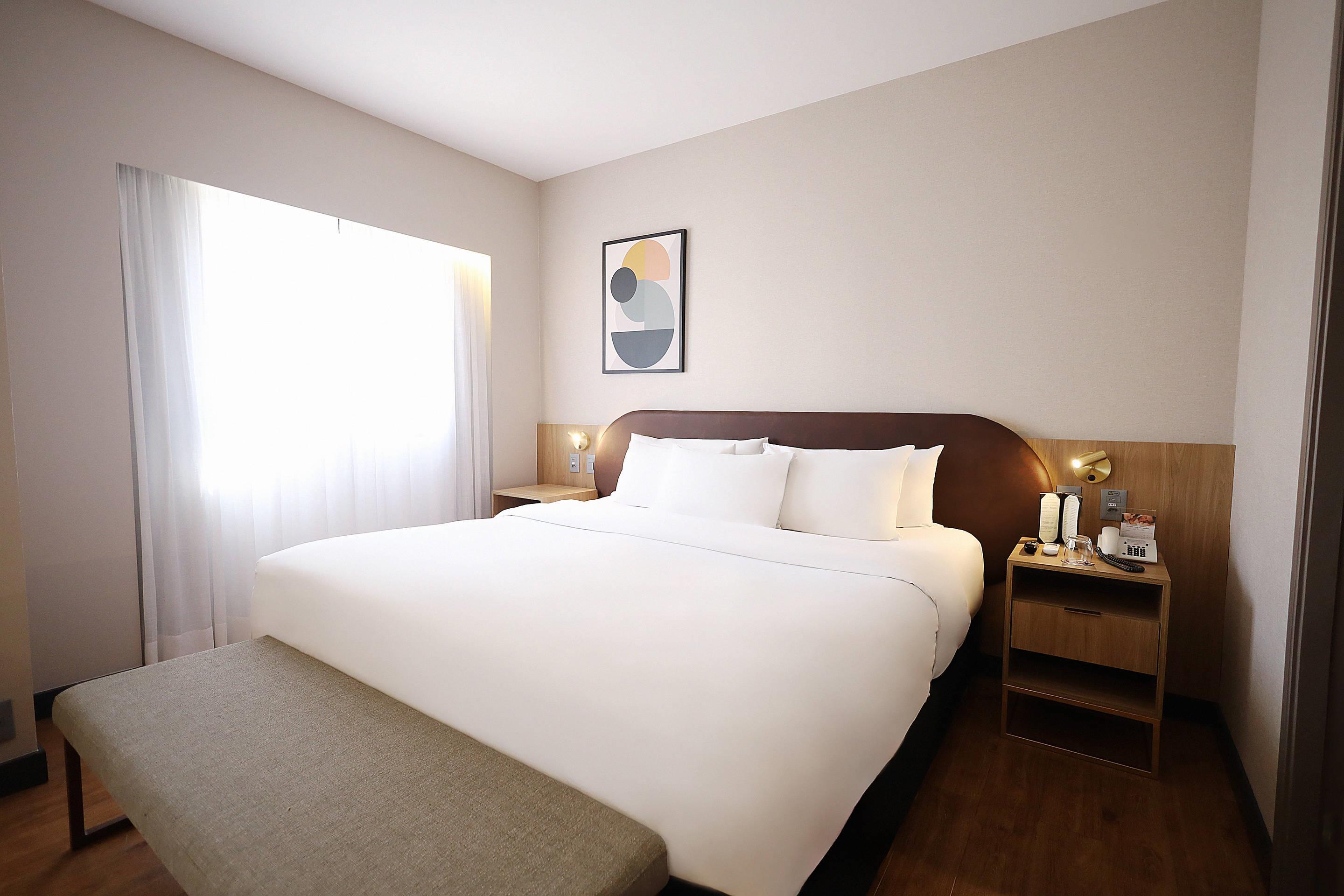 Suite Queen Size Bed