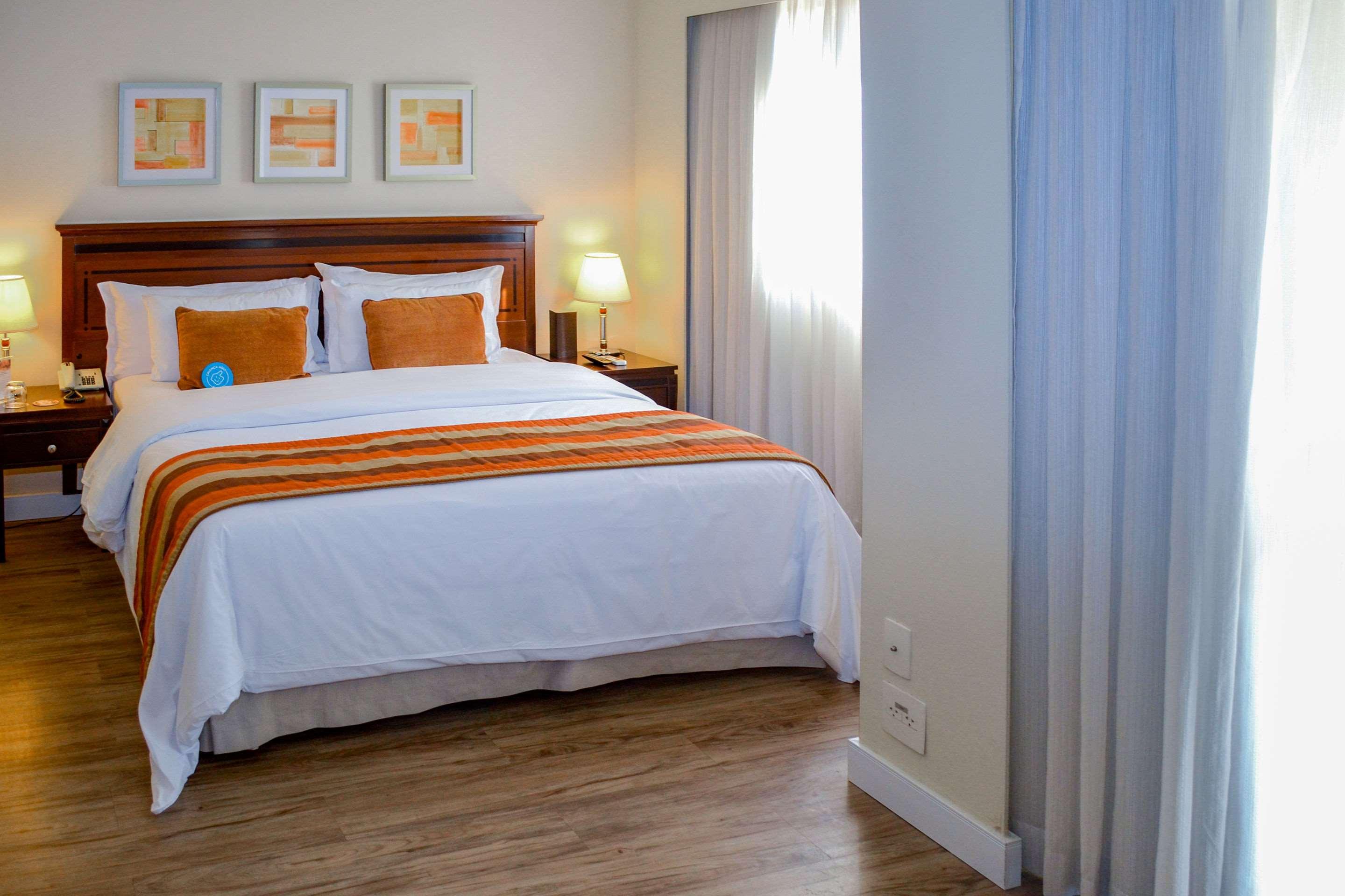 Double Queen Size Bed