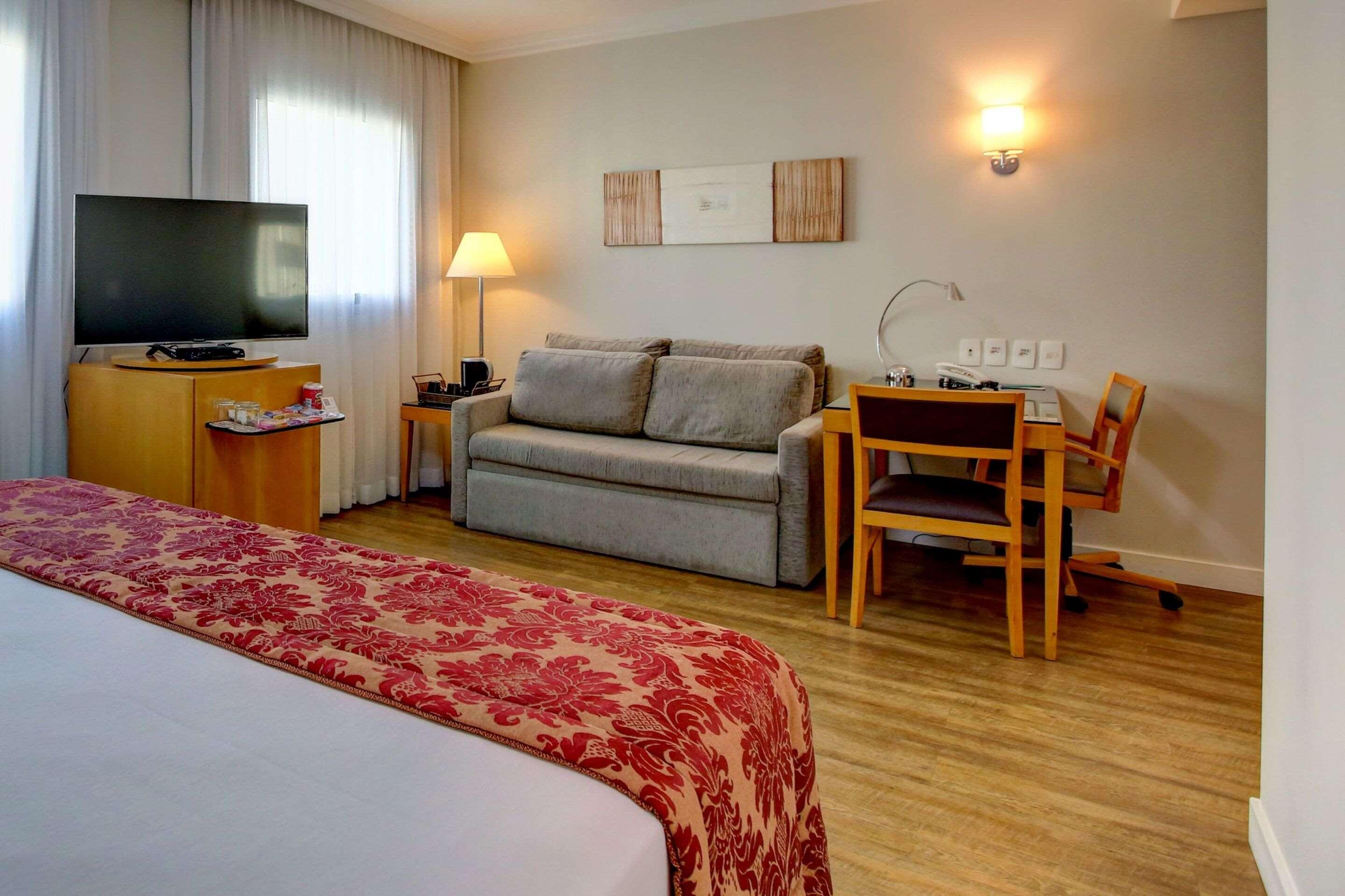 Suite Queen Size Bed