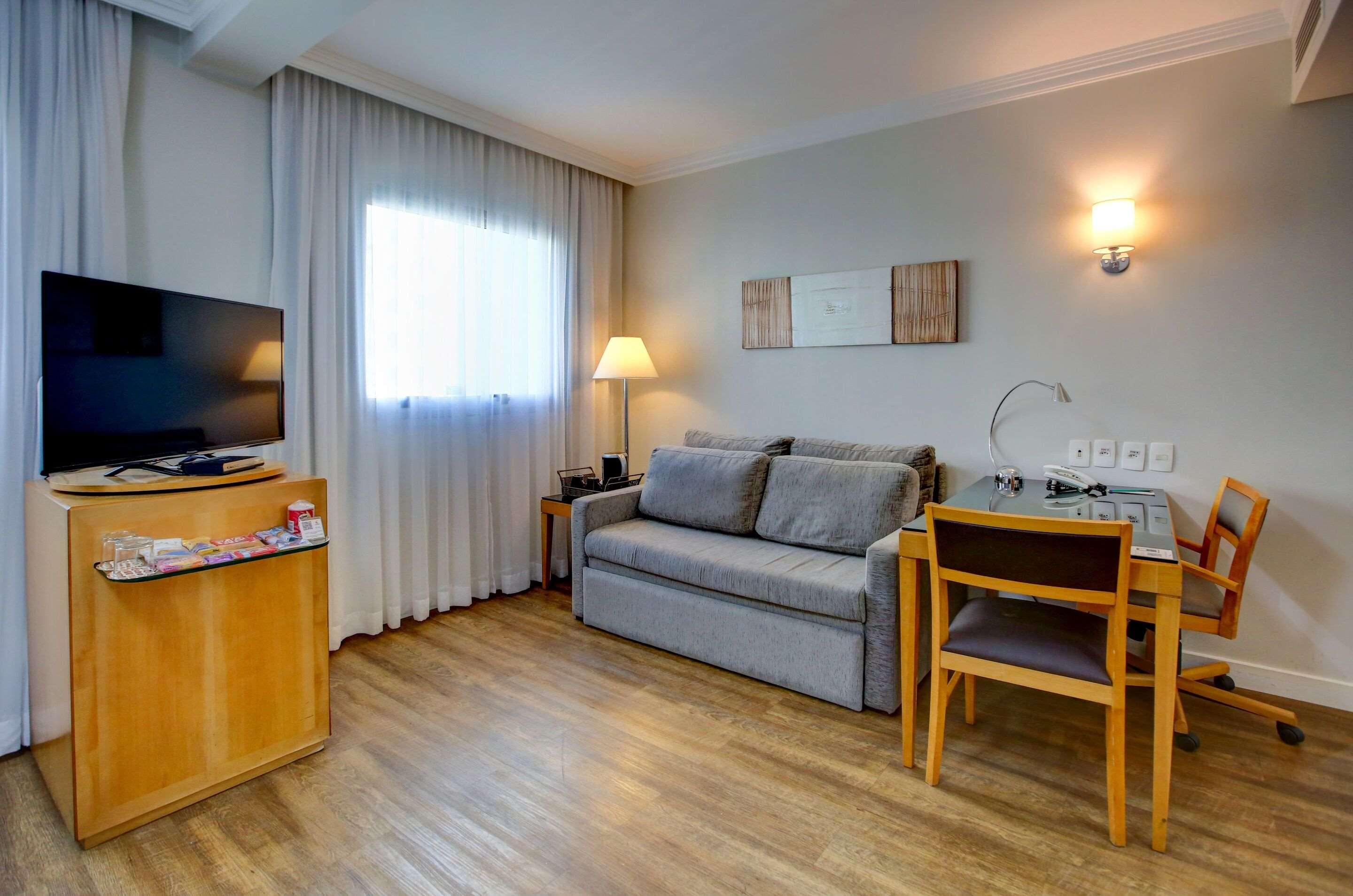 Suite Queen Size Bed