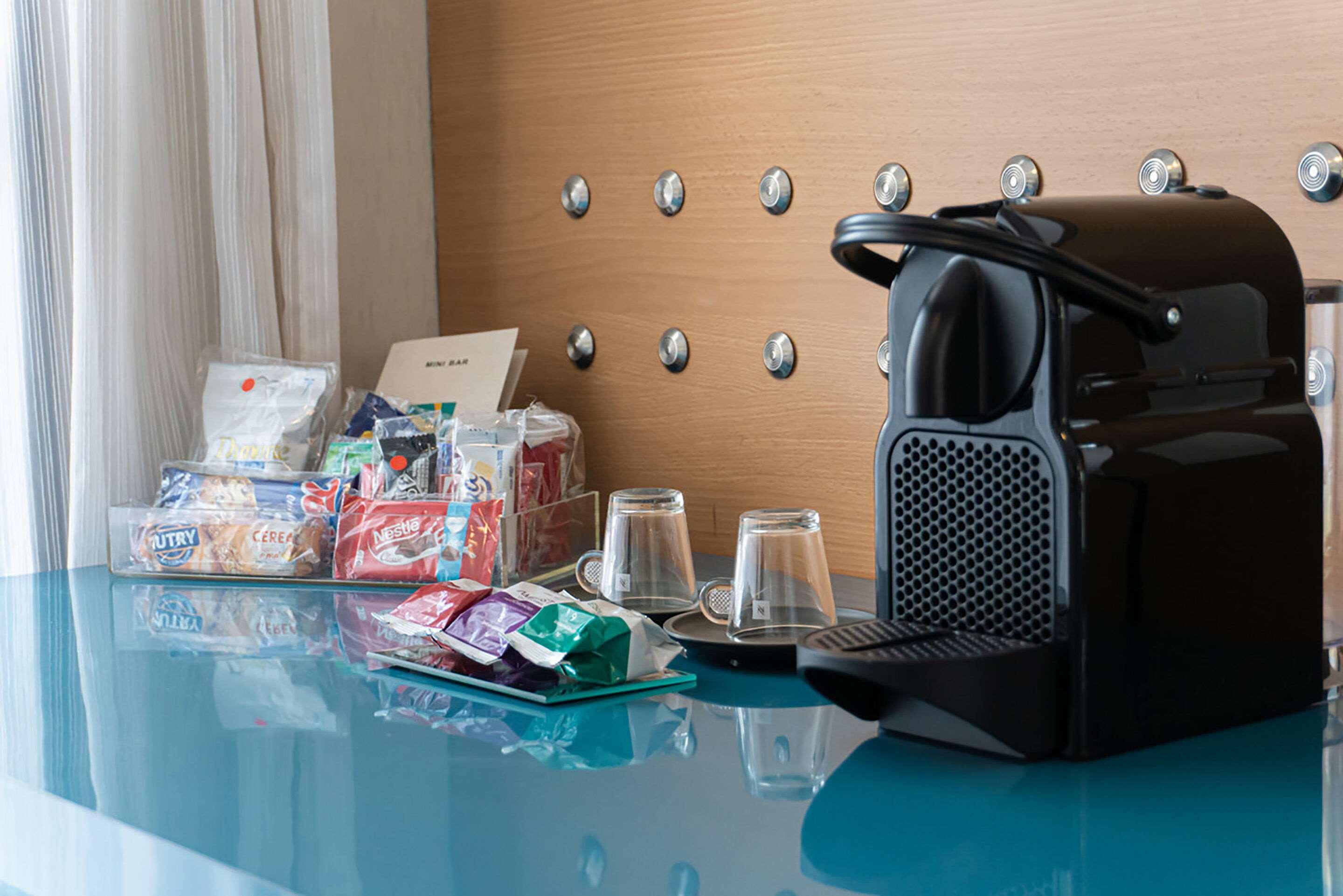 Double Queen Size Bed