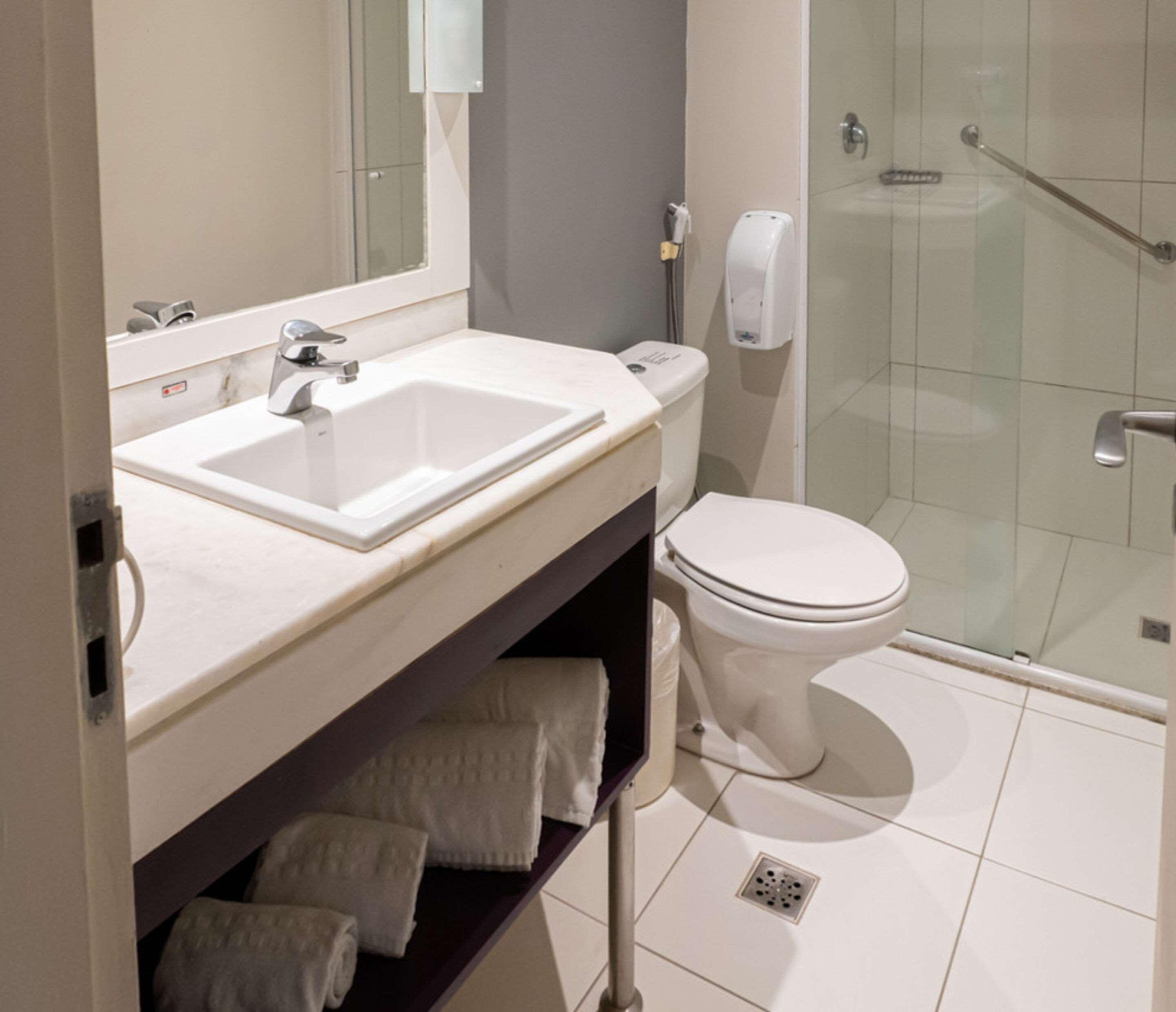 Double Queen Bed Non Smoking