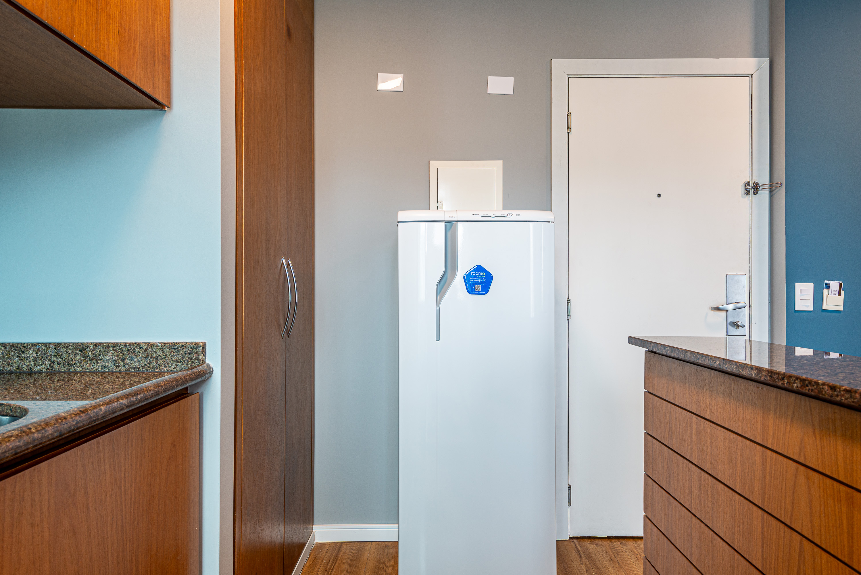 Double Queen Size Bed