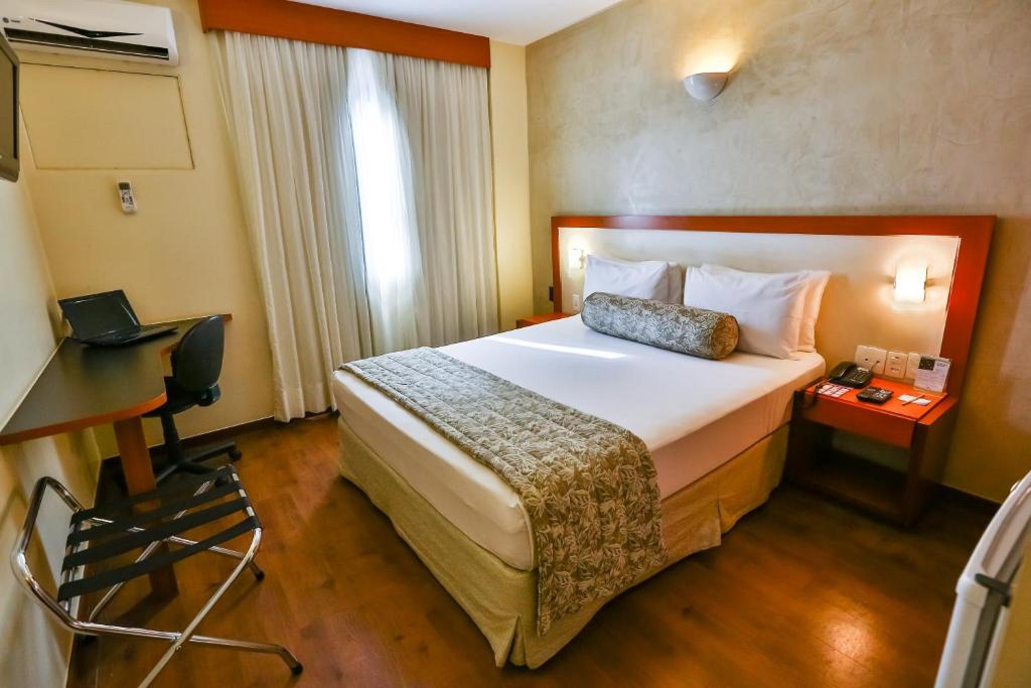 Suite Queen Bed Non Smoking