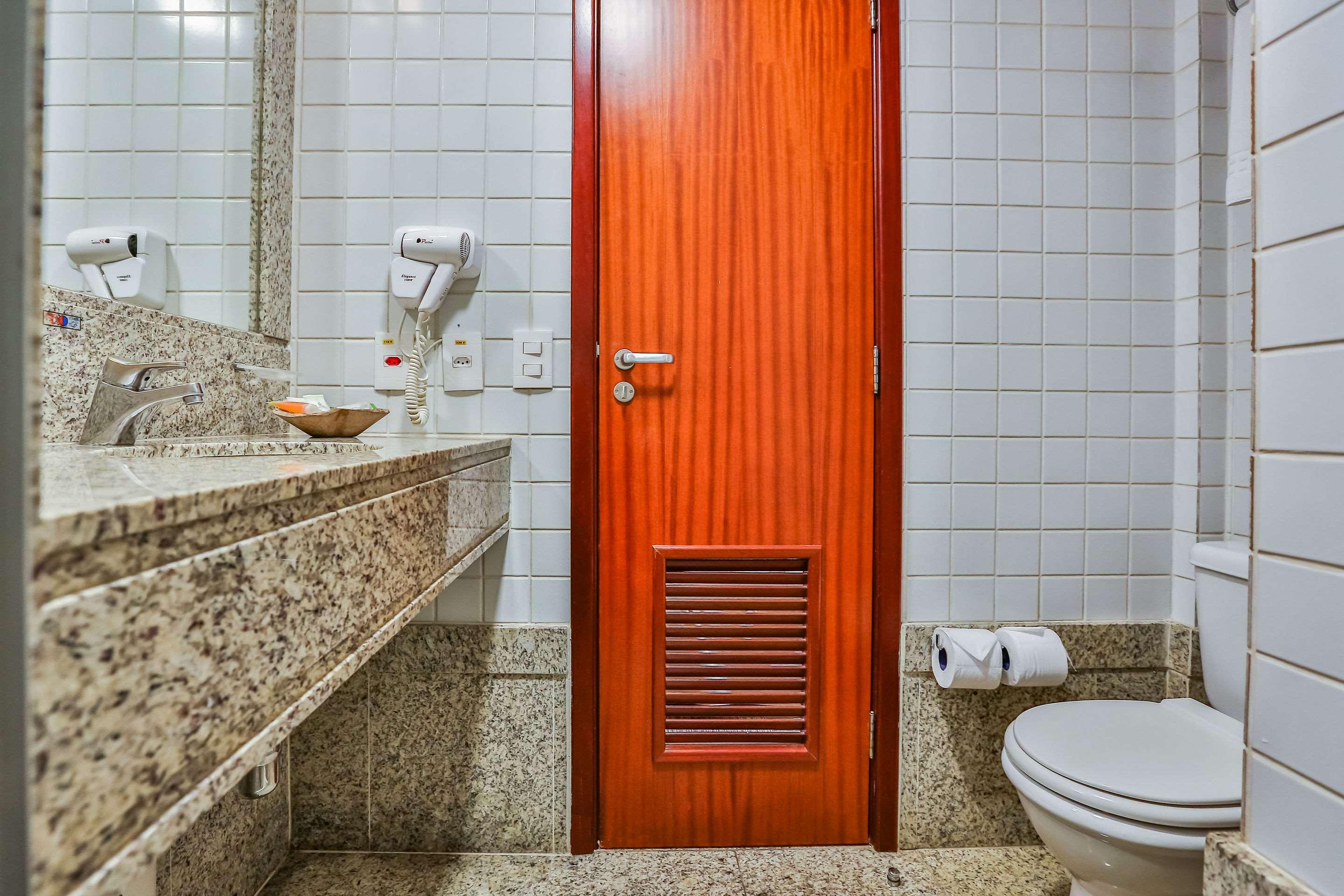 Suite Queen Size Bed