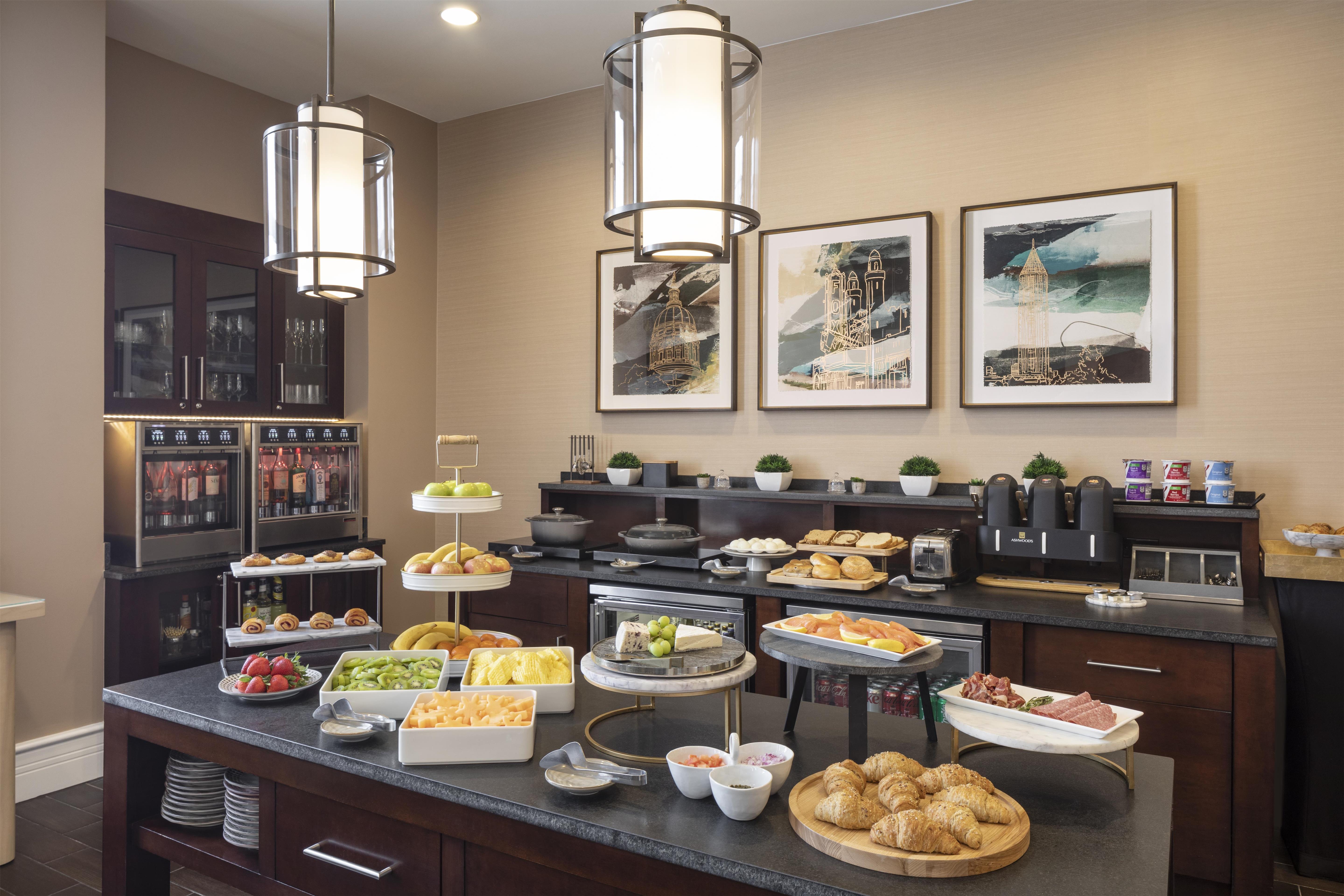 Double Club King Bed