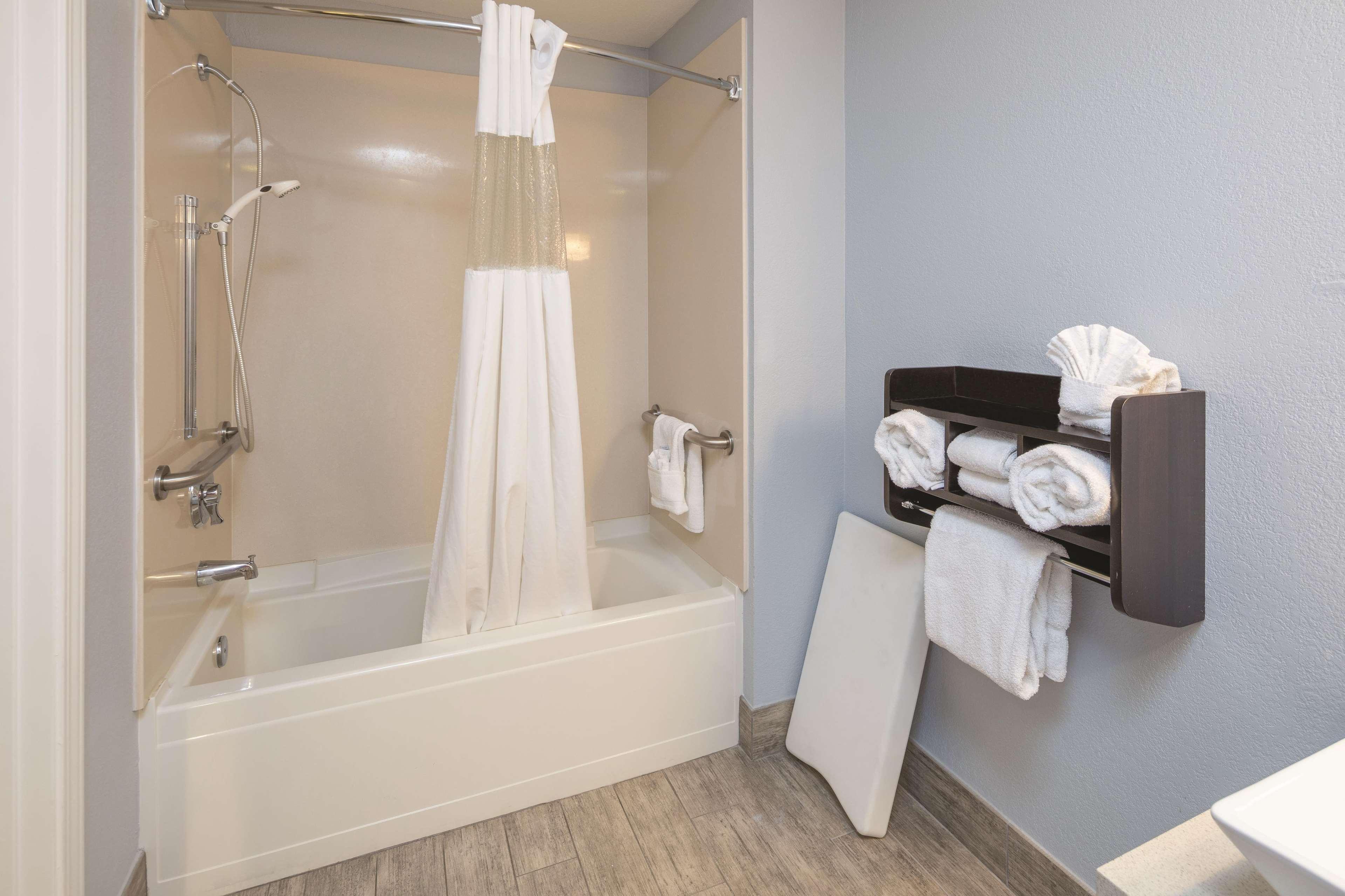 Double Accessible King Size Bed