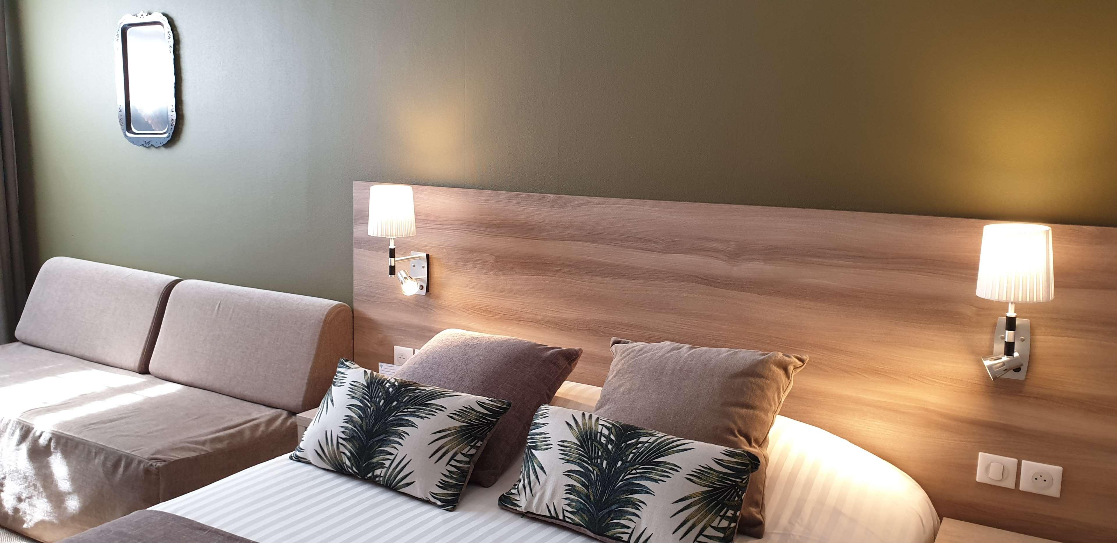 Double Queen Bed Non Smoking