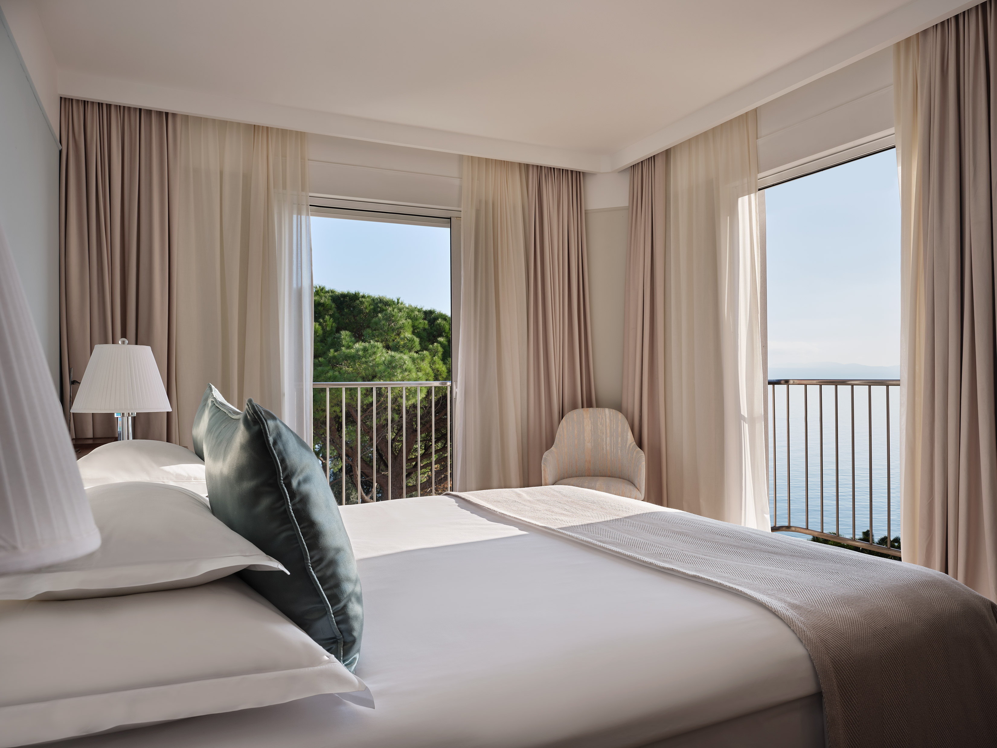 Double Superior Sea View