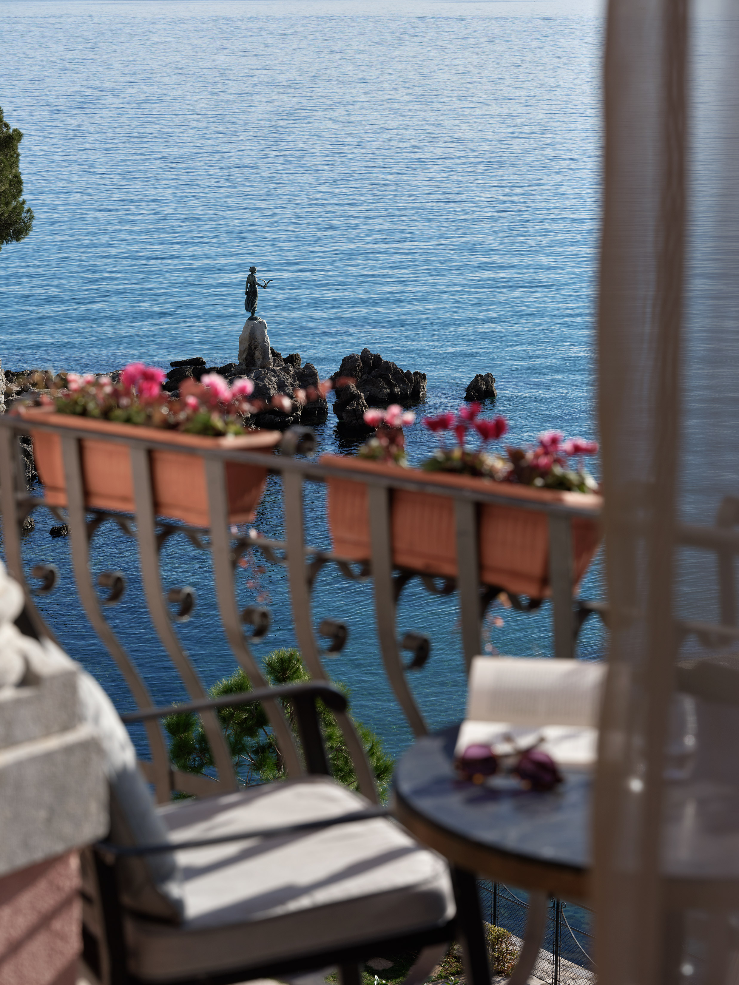 Double Deluxe Sea View with Balcony