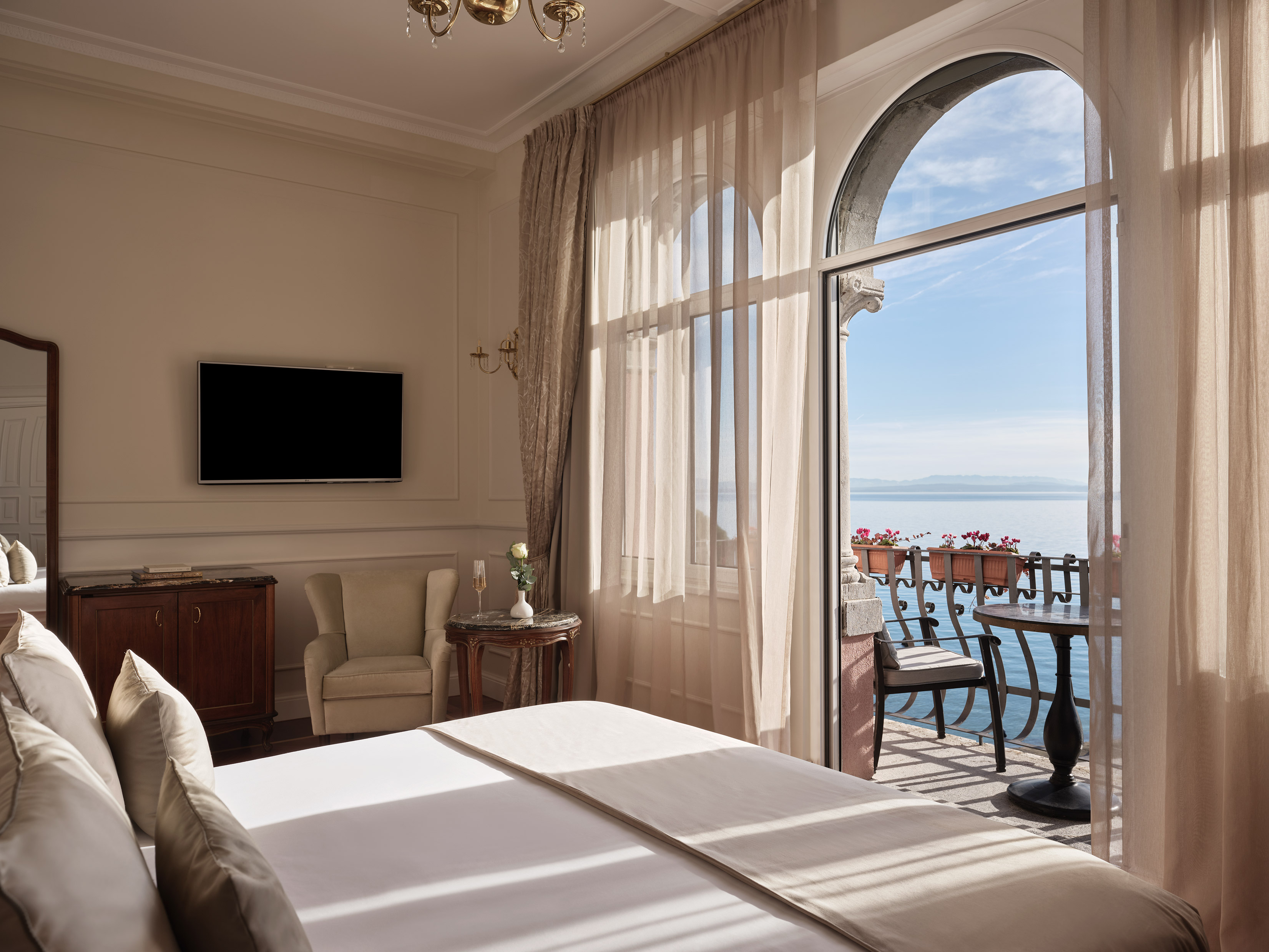 Double Deluxe Sea View with Balcony
